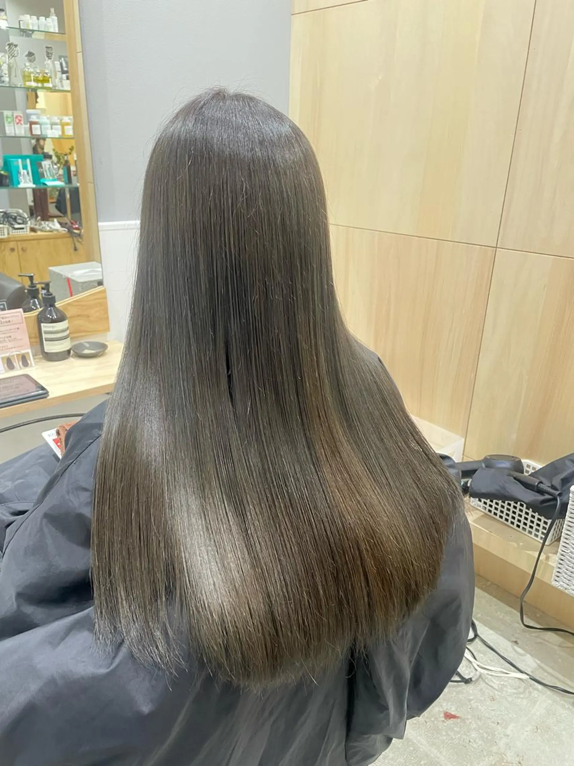 ロング カラー ヘアカラー トリートメント miloc那覇 MIKUのヘアスタイル