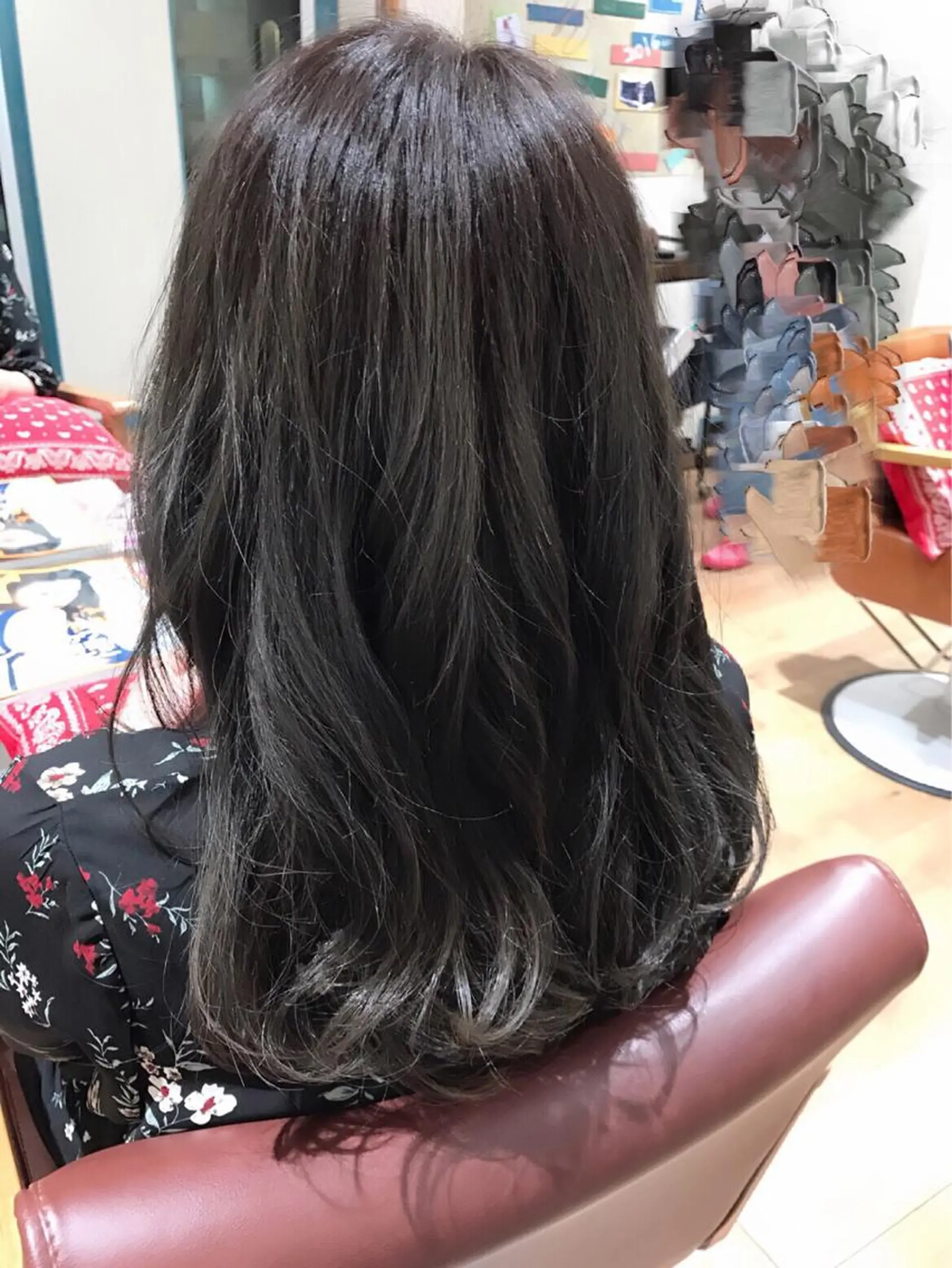 セミロング カラー アメリラブヘアー 土屋 洋平のヘアスタイル