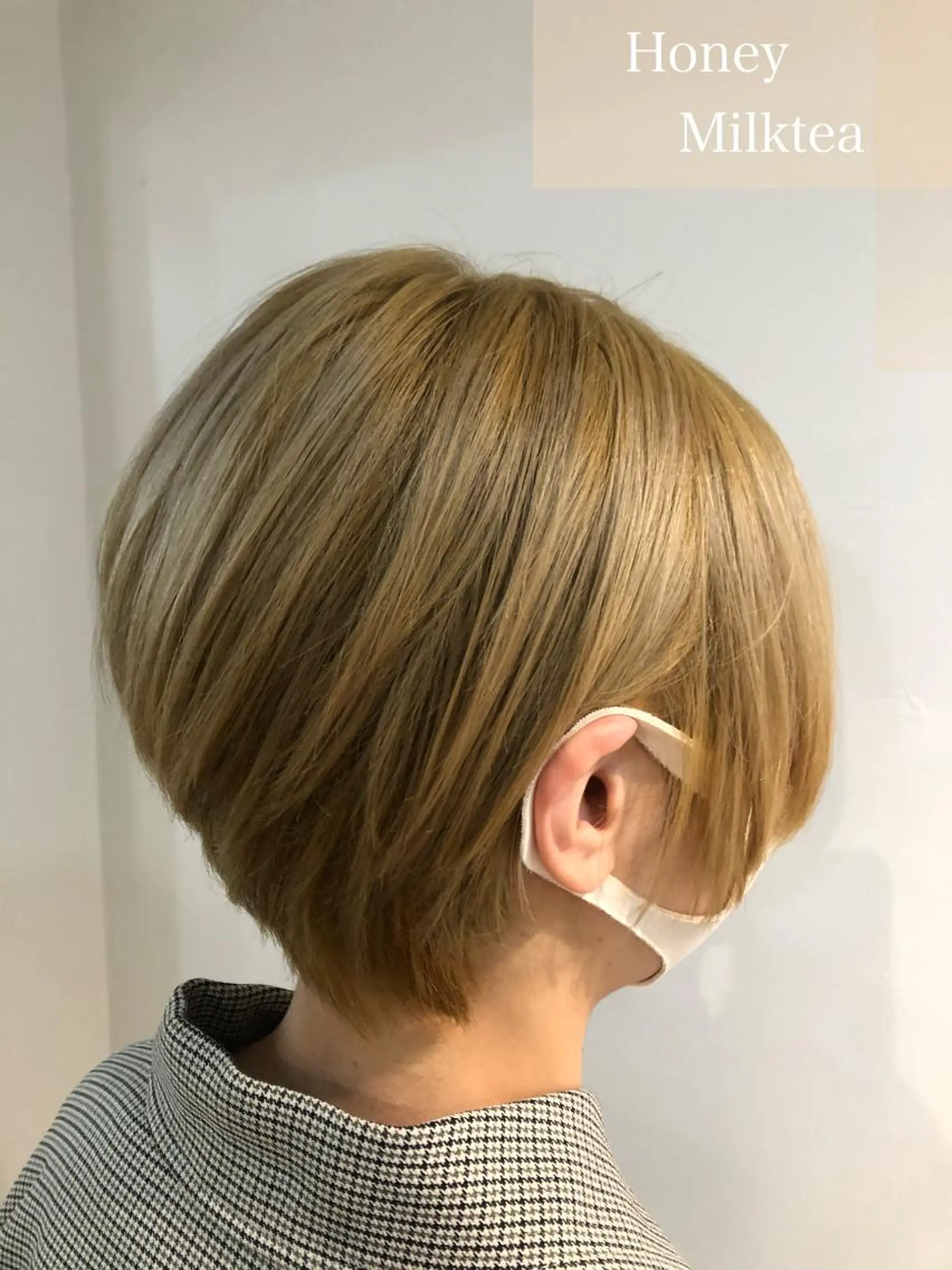 ショート カラー ベージュカラー ブリーチ ブロンド ハイトーンカラー ミルクティーベージュ ヘアカラー トリートメント 🤍中野 レオ🤍のヘアスタイル
