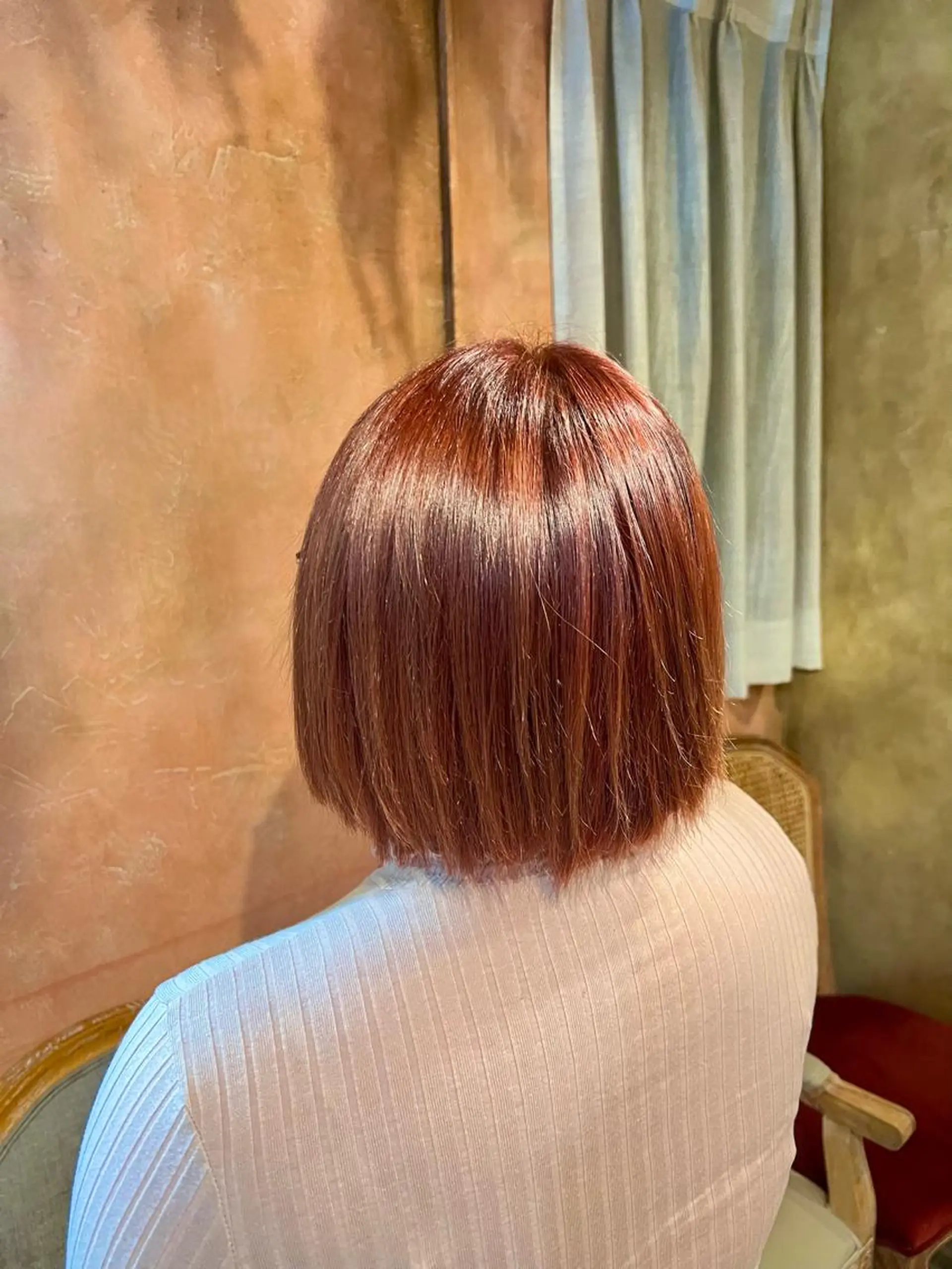 カラー ブリーチ ピンクカラー ともざねゆか UniQのヘアスタイル