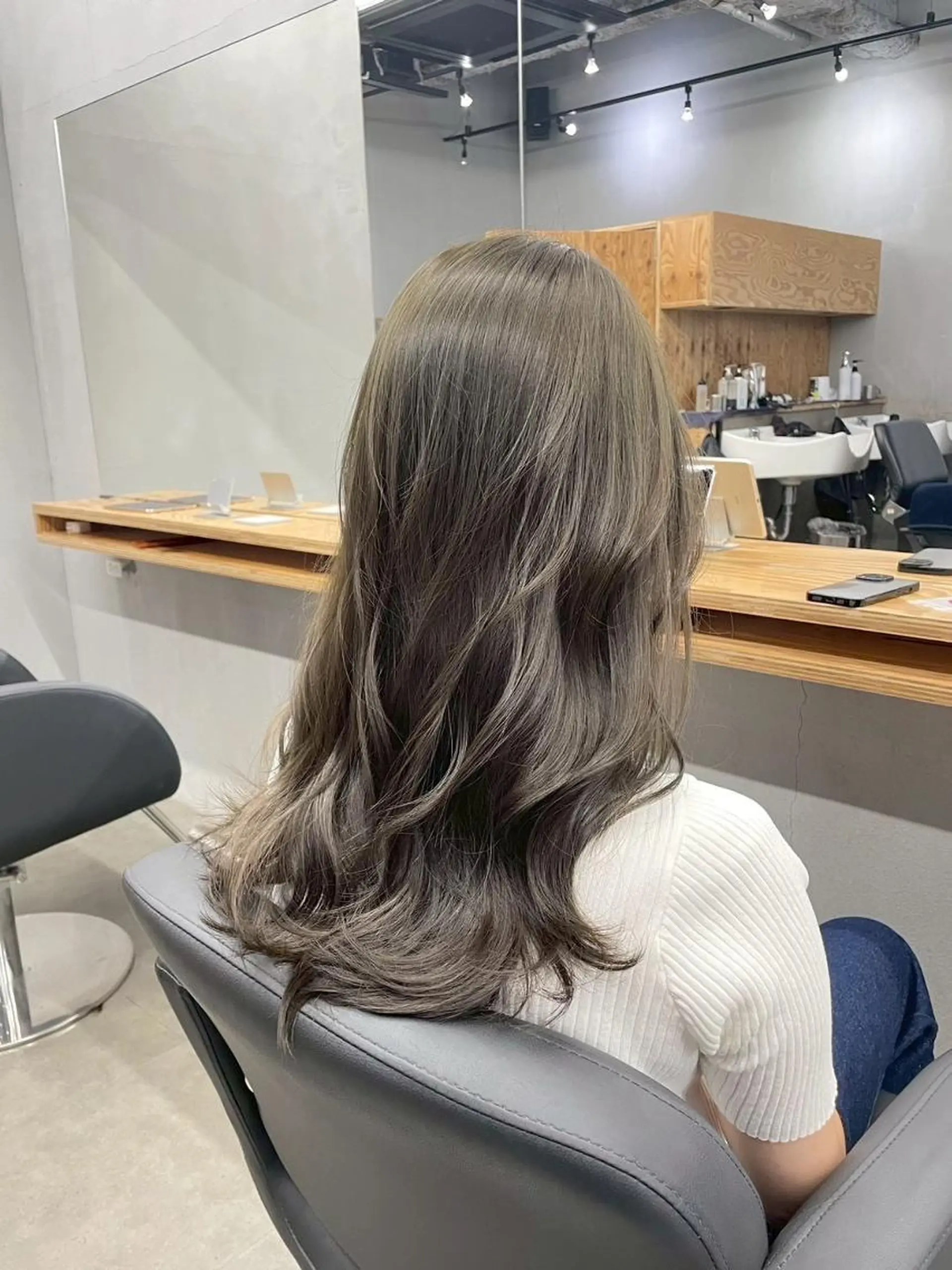 ロング カット ヘアカラー トリートメント N 【エヌ】のヘアスタイル