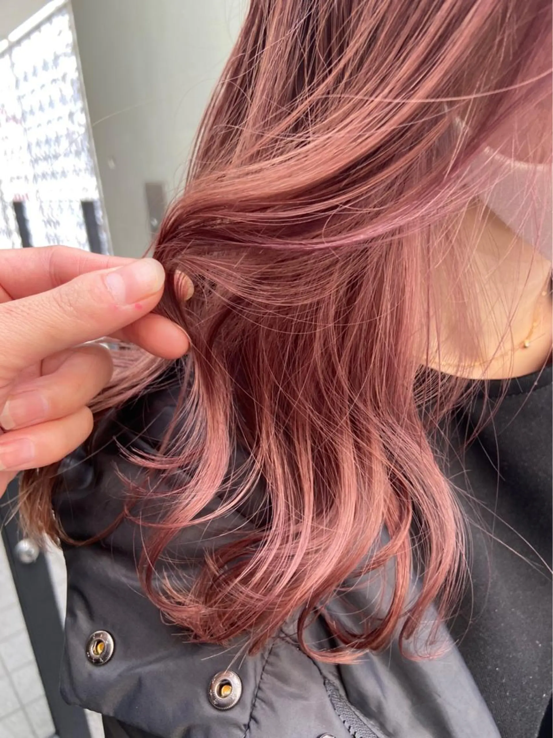 ロング カラー ブリーチ カット ヘアカラー トリートメント SAKURA✨ ショート/レイヤーのヘアスタイル