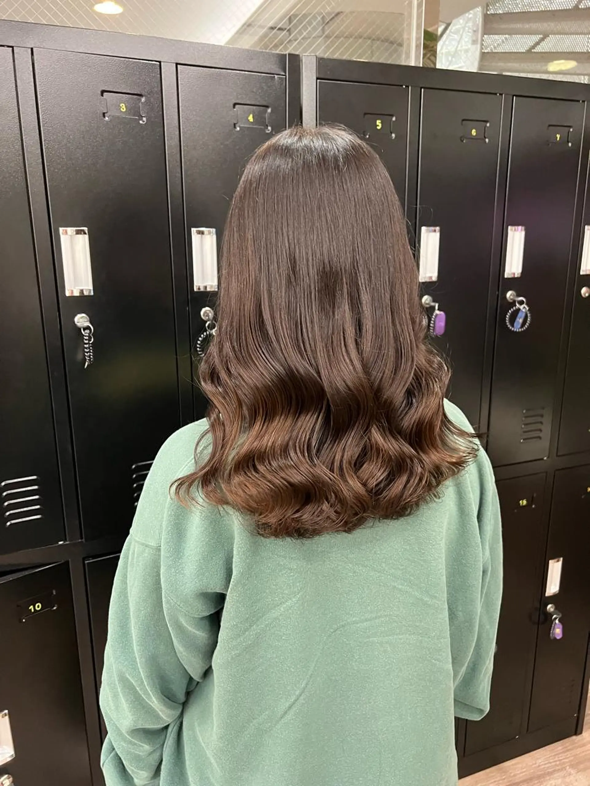 ミディアム lien【リアン】所属・鵜澤 華乃音のヘアスタイル