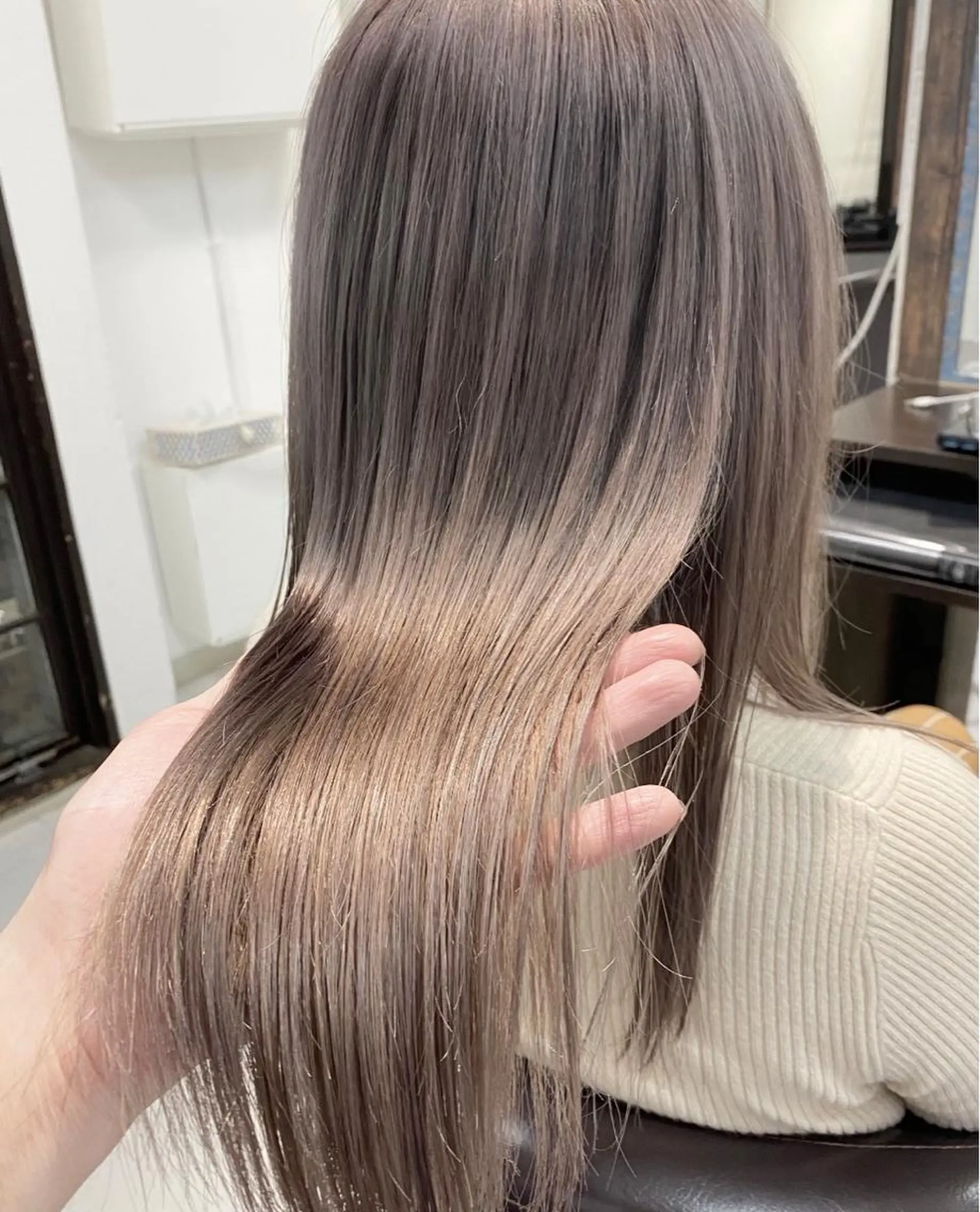 セミロング カラー 🧸ミルクティー🧸 kousei🧸のヘアスタイル