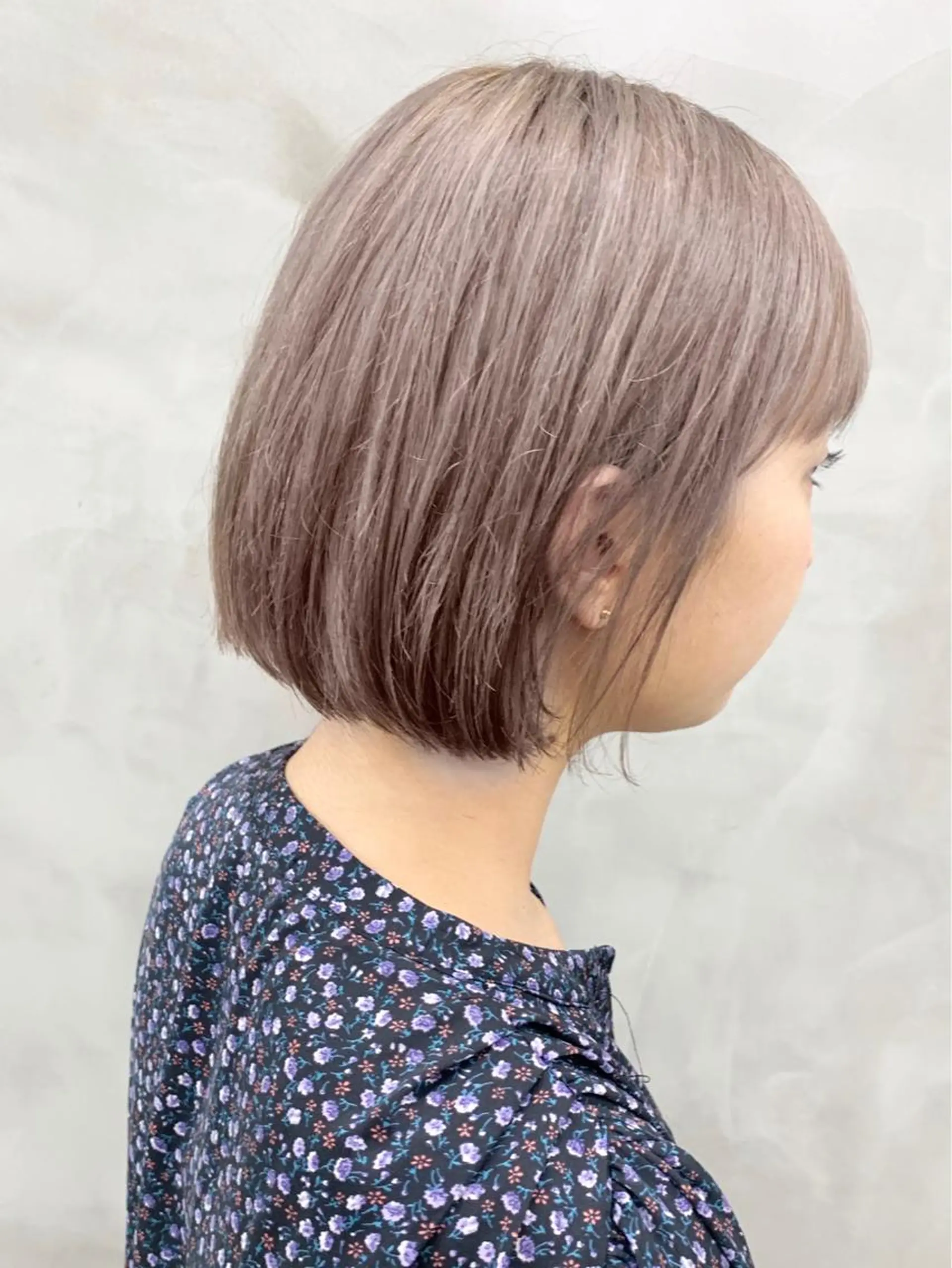 カラー ブリーチ ダブルカラー グレージュ ハイトーンカラー ボブ SEED&beauty byFLAT所属・ヘッドスパ (女性限定)🍋モエのヘアスタイル