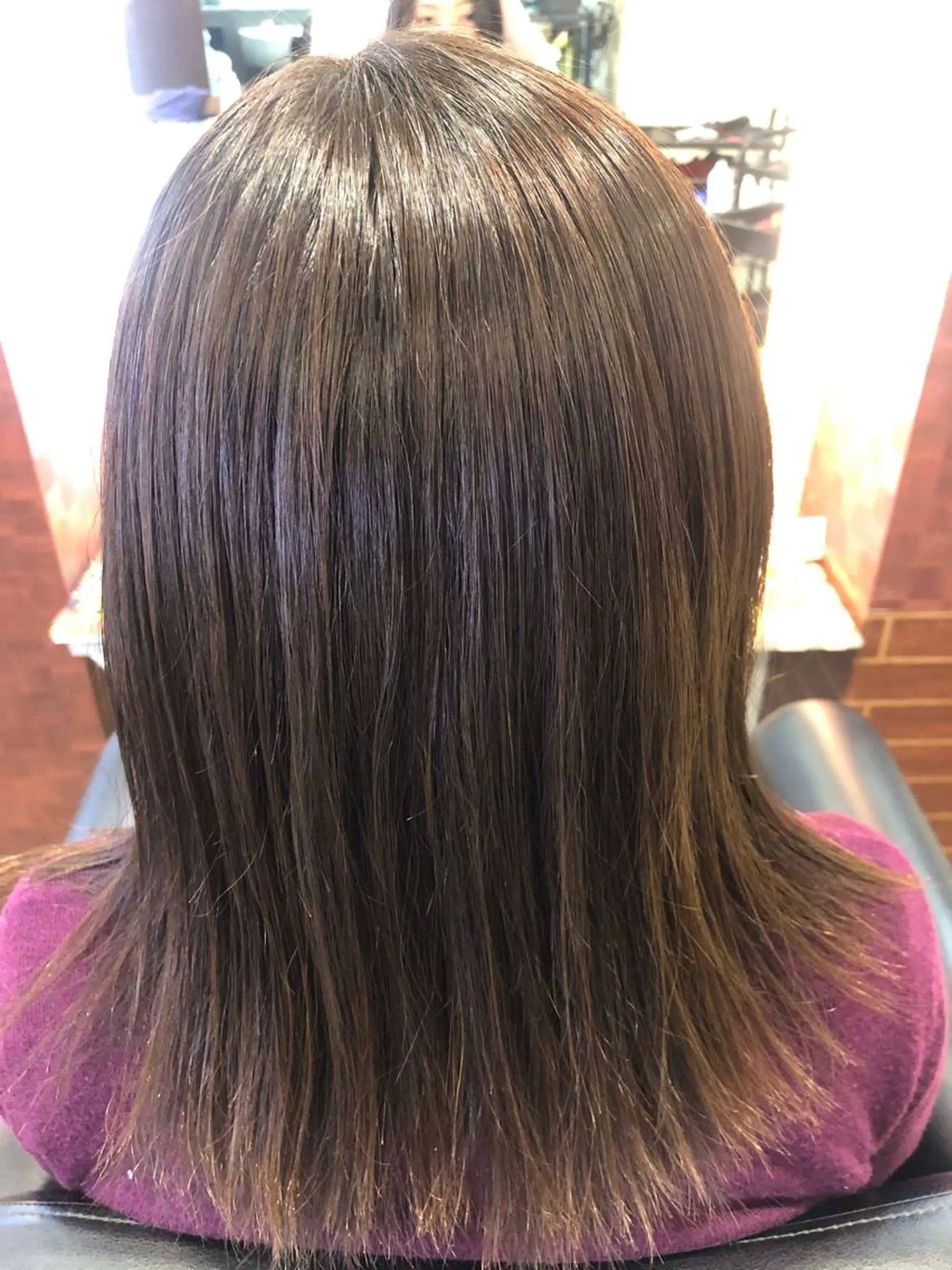 セミロング カラー アッシュ ブルーカラー 透明感カラー エル美容室所属・織田 英之のヘアスタイル