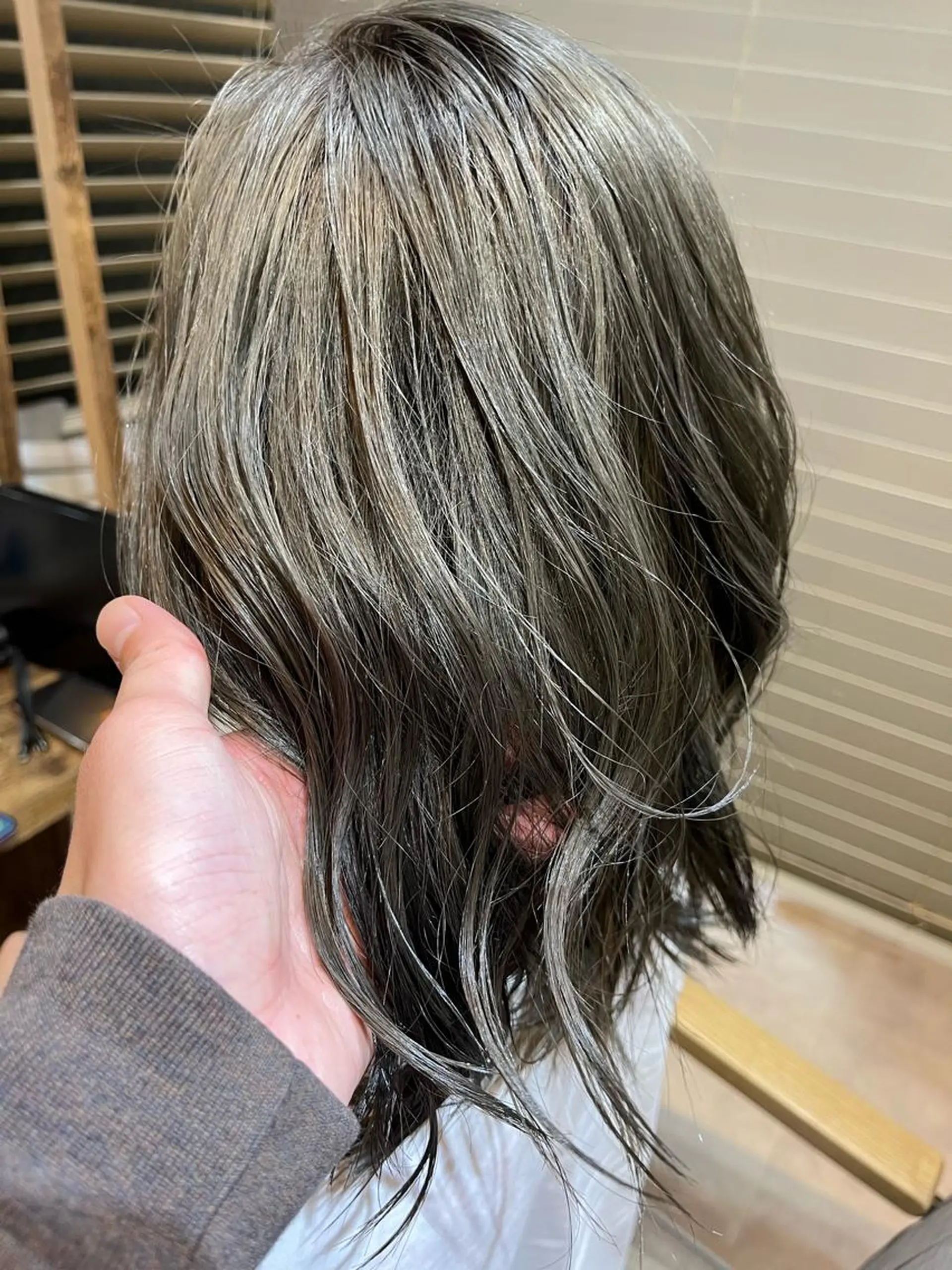 ミディアム カラー パーマ カット ヘアカラー 香取 康平のヘアスタイル