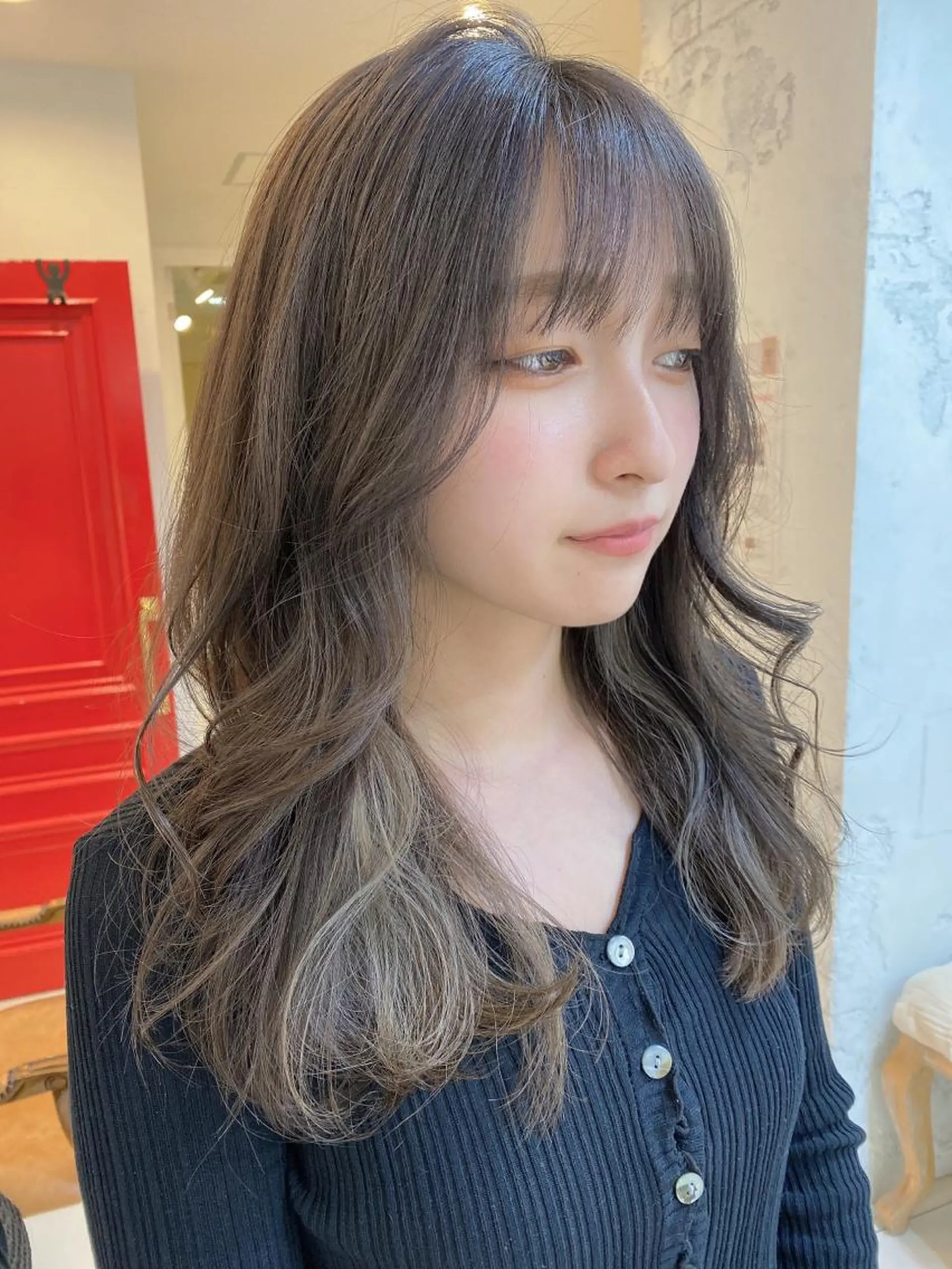 セミロング カラー ヘアアレンジ マツエク・マツパ アイブロウ ベージュカラー ミルクティーベージュ ヘアカラー トリートメント Noah's　Ark所属・透明感カラー🫧ヘア セット🫧松本菜月の眉毛・アイブロウイメージ