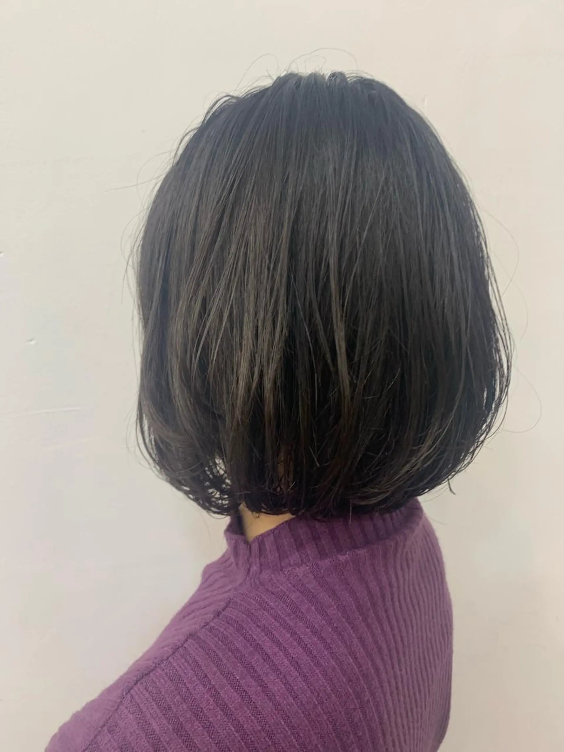 ショート ボブ カット ヘアカラー chama レイヤーカットのヘアスタイル