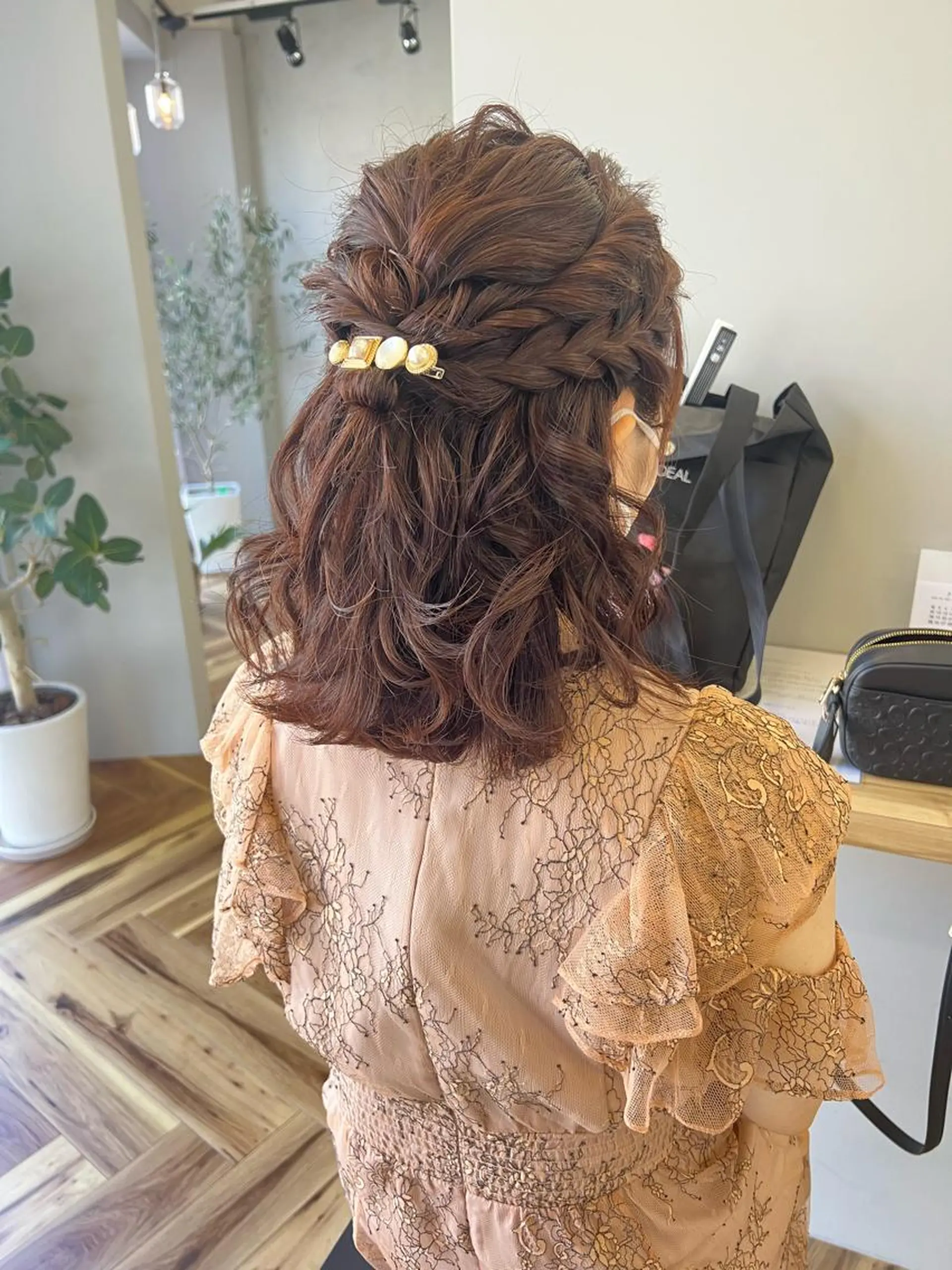 ヘアアレンジ ハーフアップ 金城 二千夏のヘアスタイル