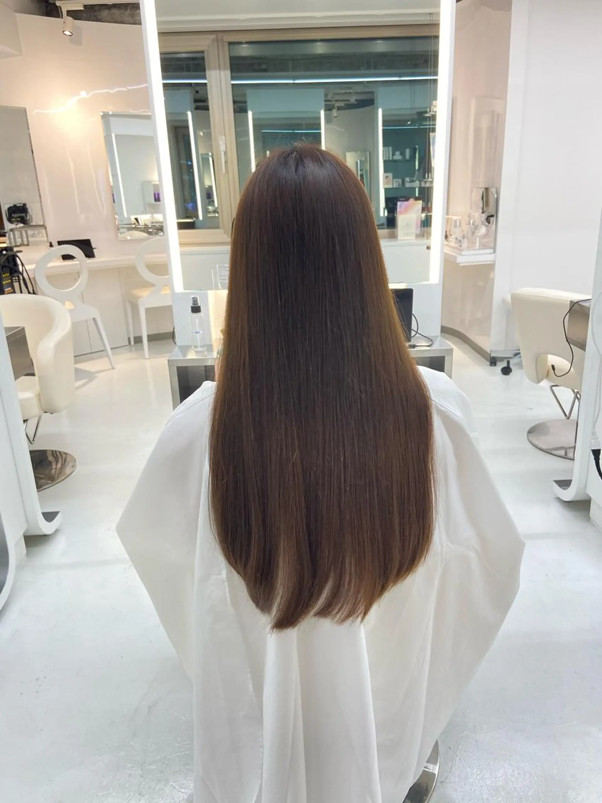 ロング カラー SALOWIN札幌大通り所属・札幌ハイトーン/ ブリーチカラー/ドイのヘアスタイル