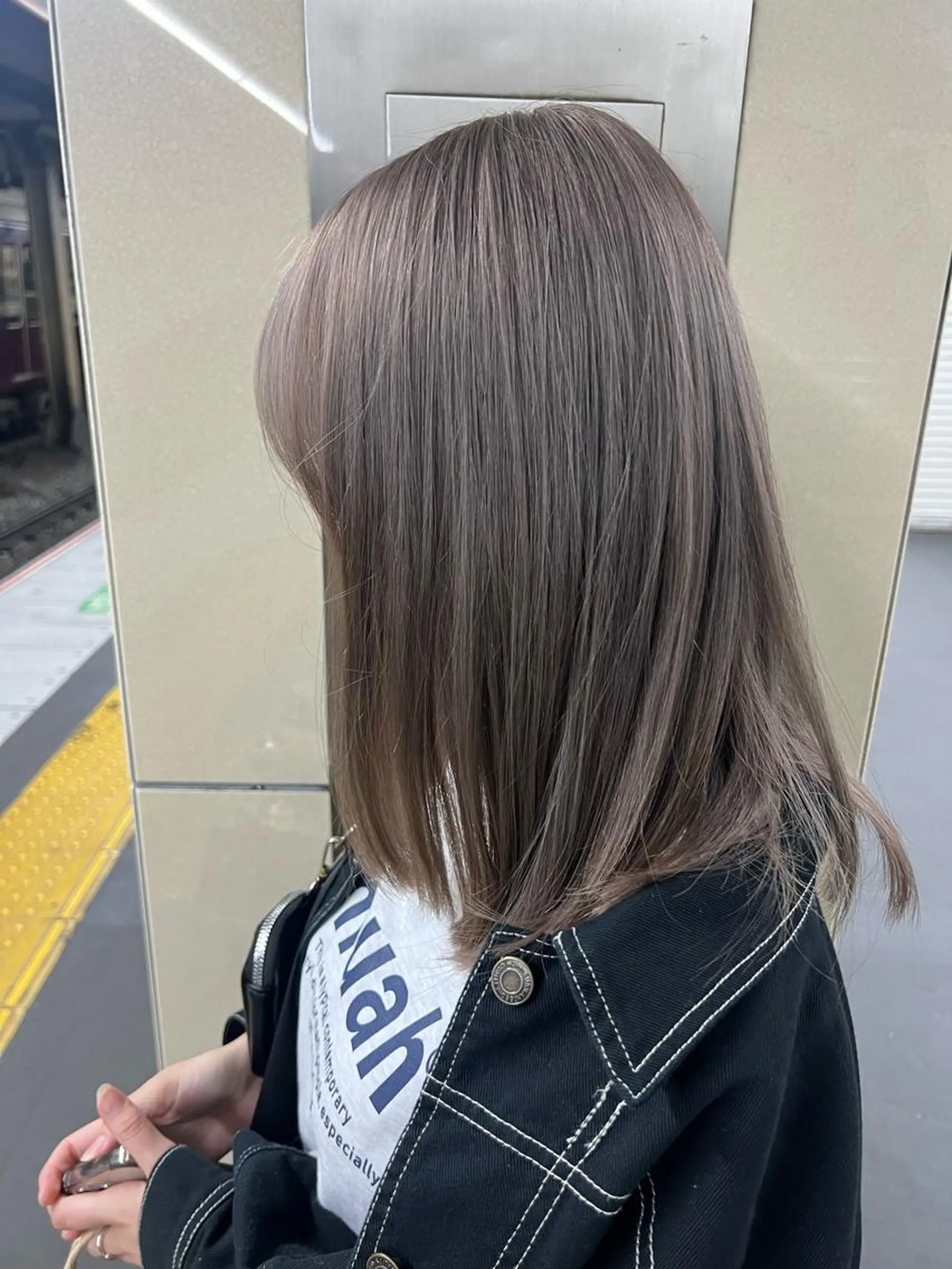 セミロング カラー NYNY☃️上新庄 ❄️石川瑠青のヘアスタイル