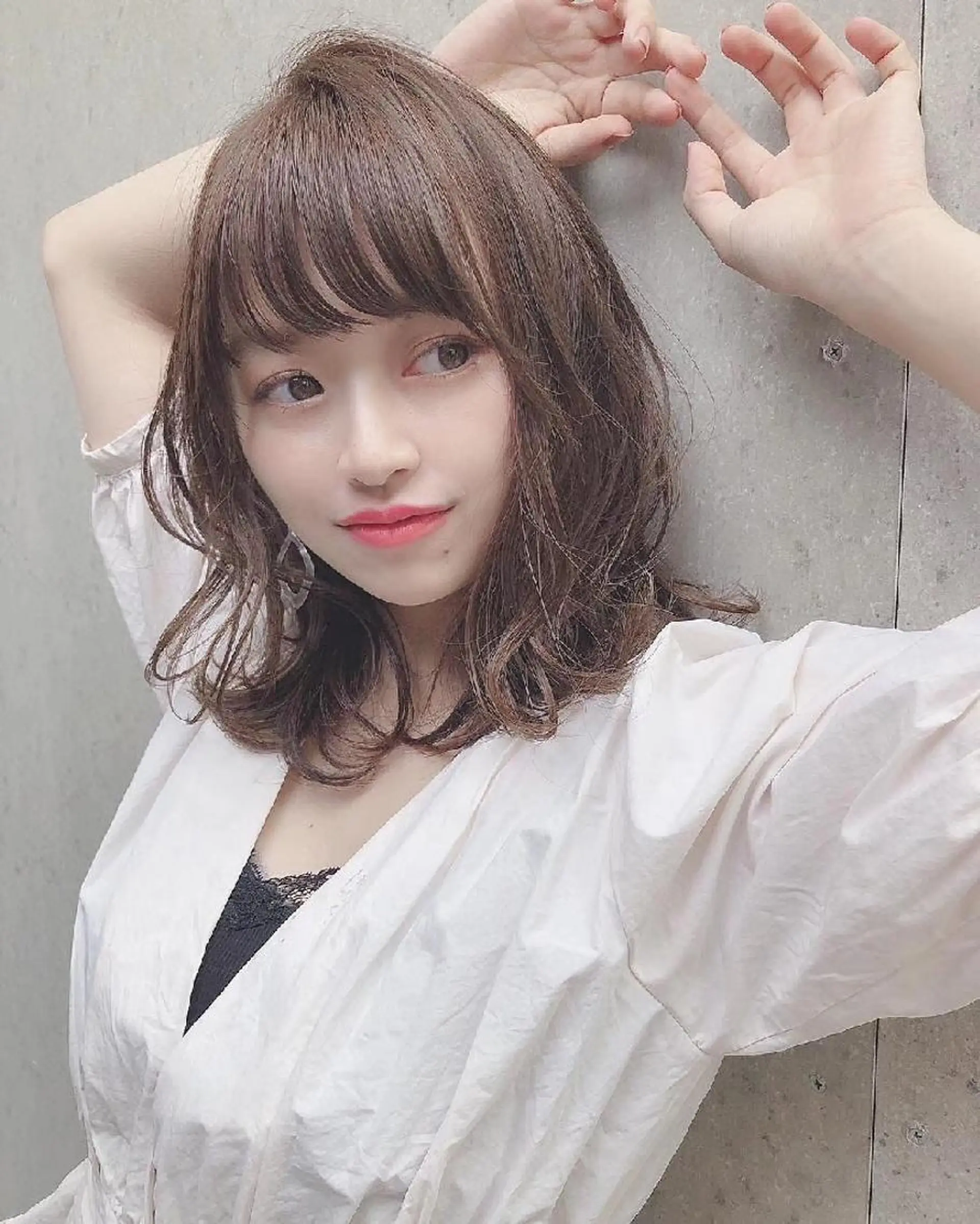 ミディアム カラー パーマ u hair所属・こばやし ももこのヘアスタイル