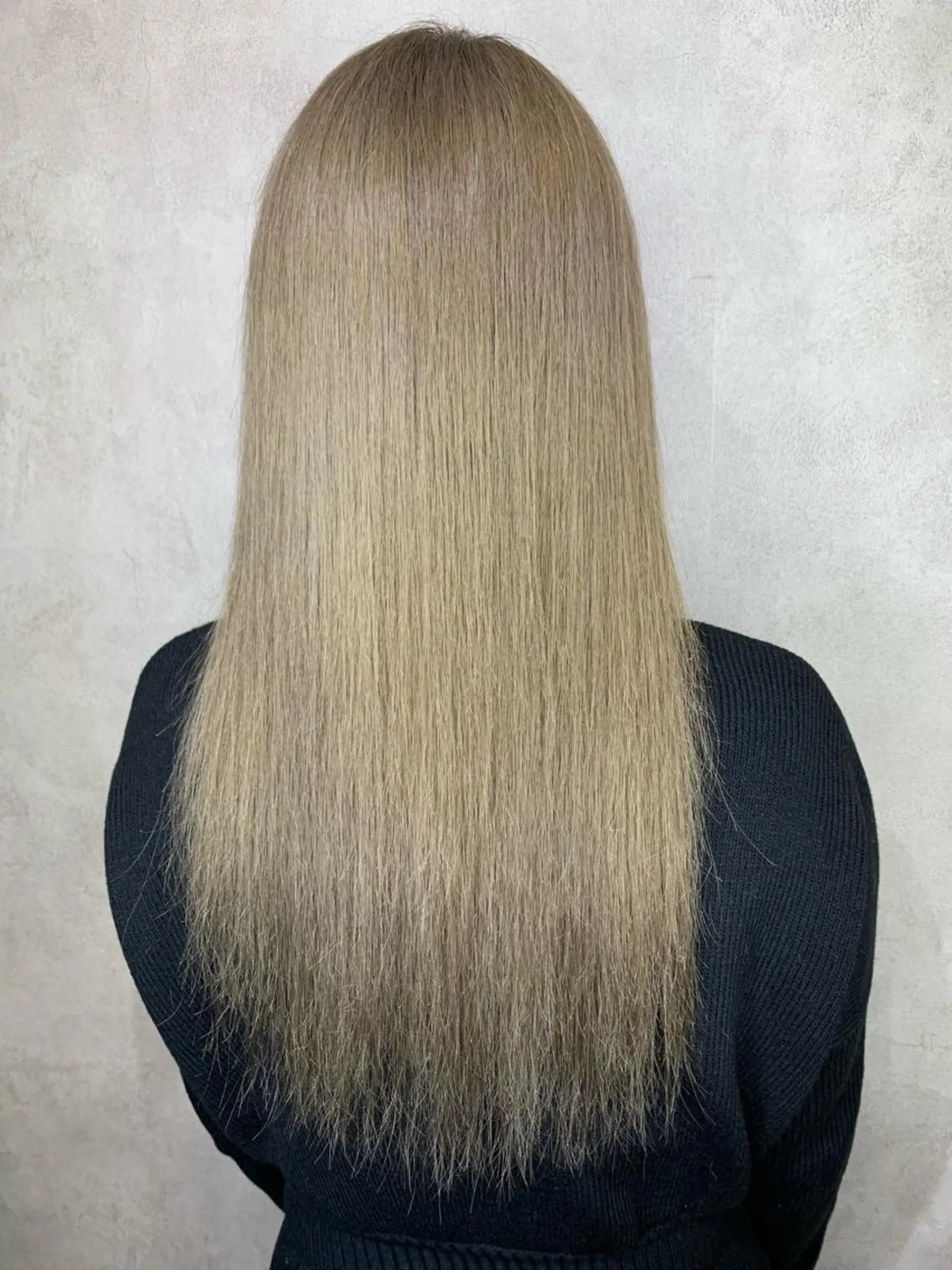 ロング ヘアカラー トリートメント BuzZ所属・西村 雄二のヘアスタイル