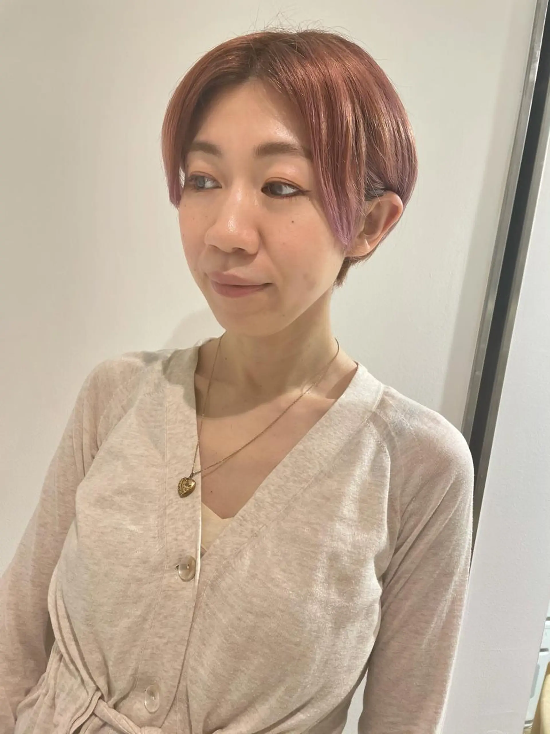 ショート カラー 透明感カラー ブリーチ/レイヤー 🌻Mutsumiのヘアスタイル