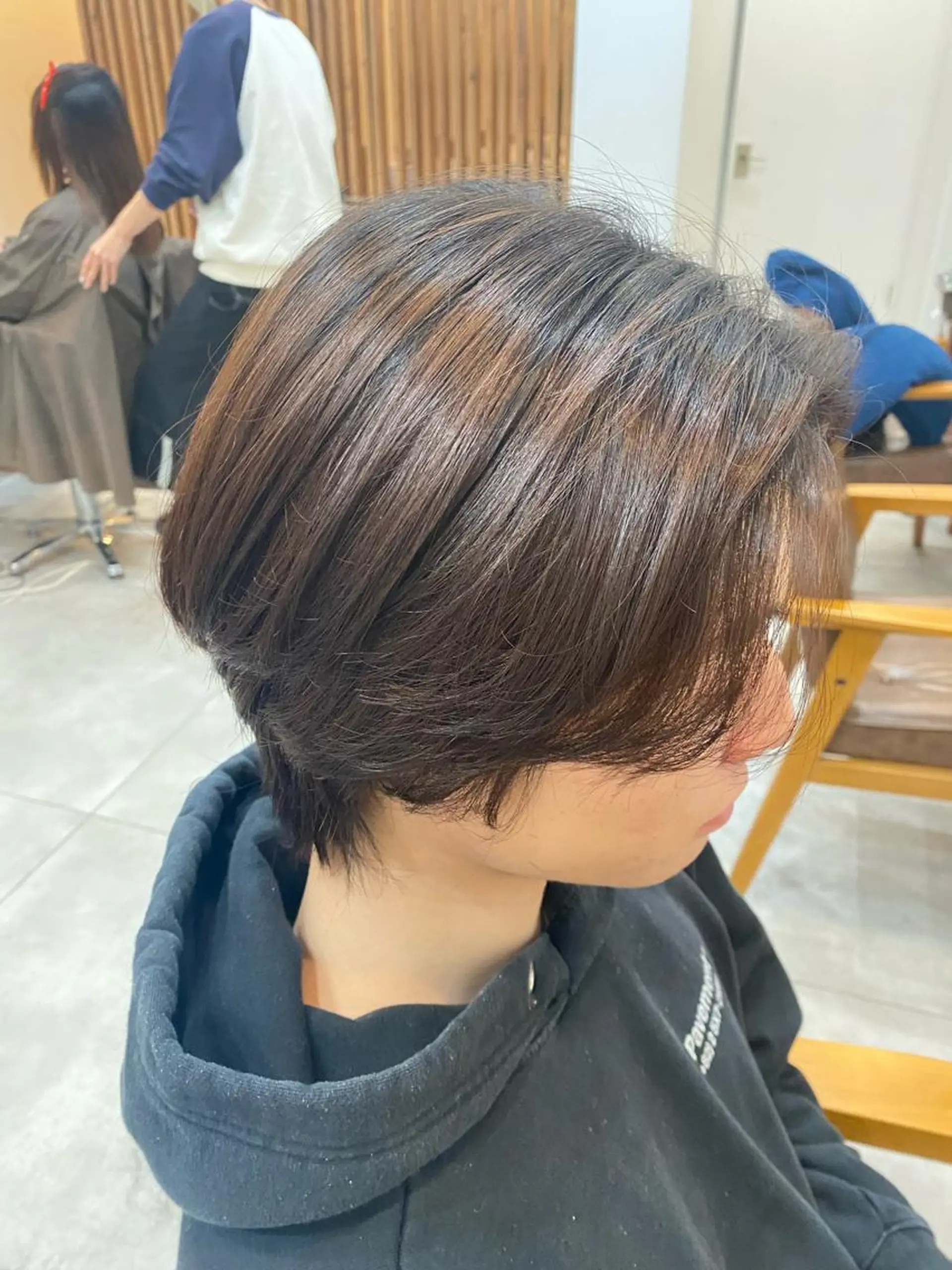 ミディアム mio/⭐︎ ブリーチ指名No.1のヘアスタイル