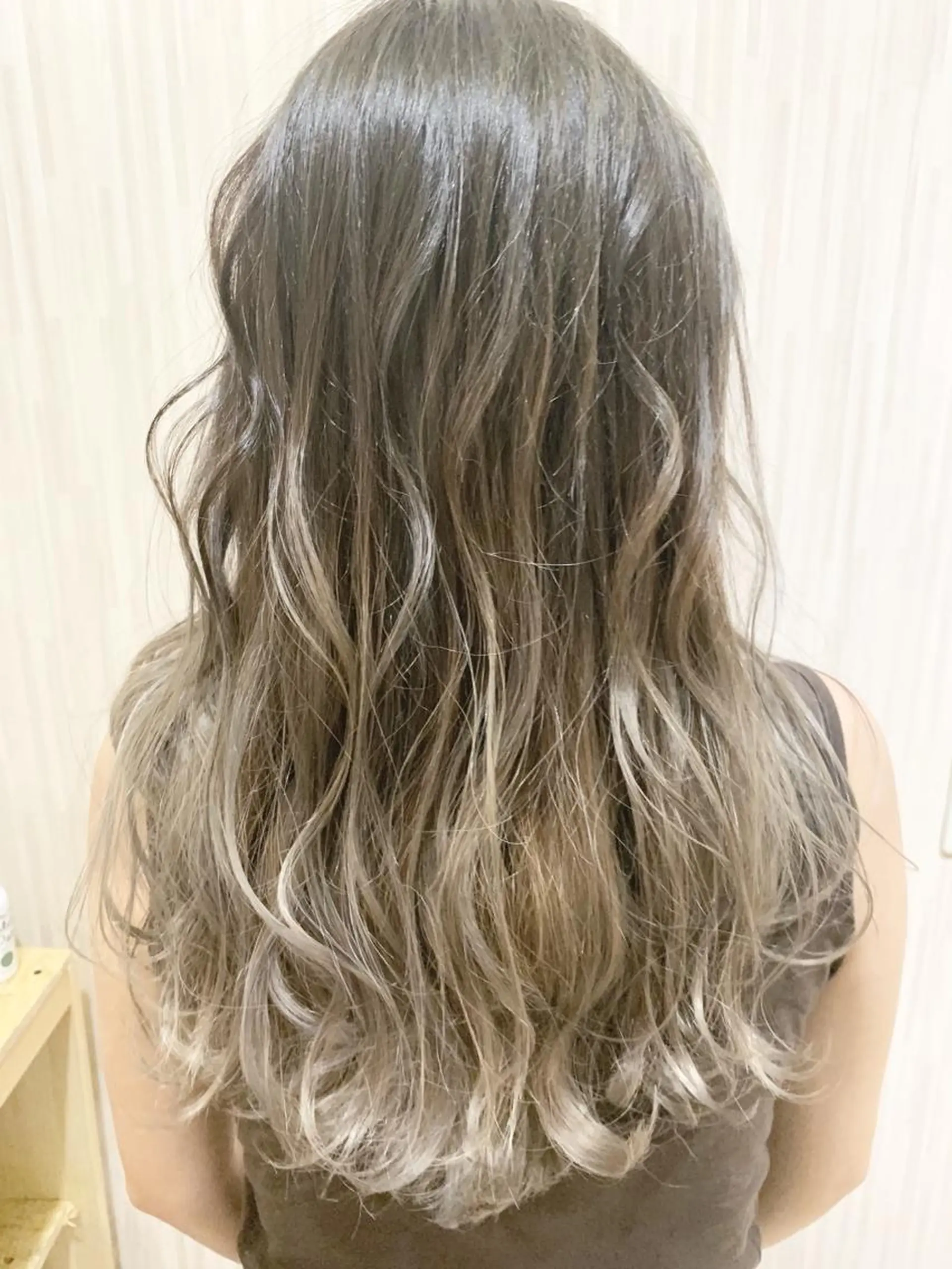 ミディアム カラー ヘアセット nico 原宿所属・nico【代表】 市川 拓也のヘアスタイル