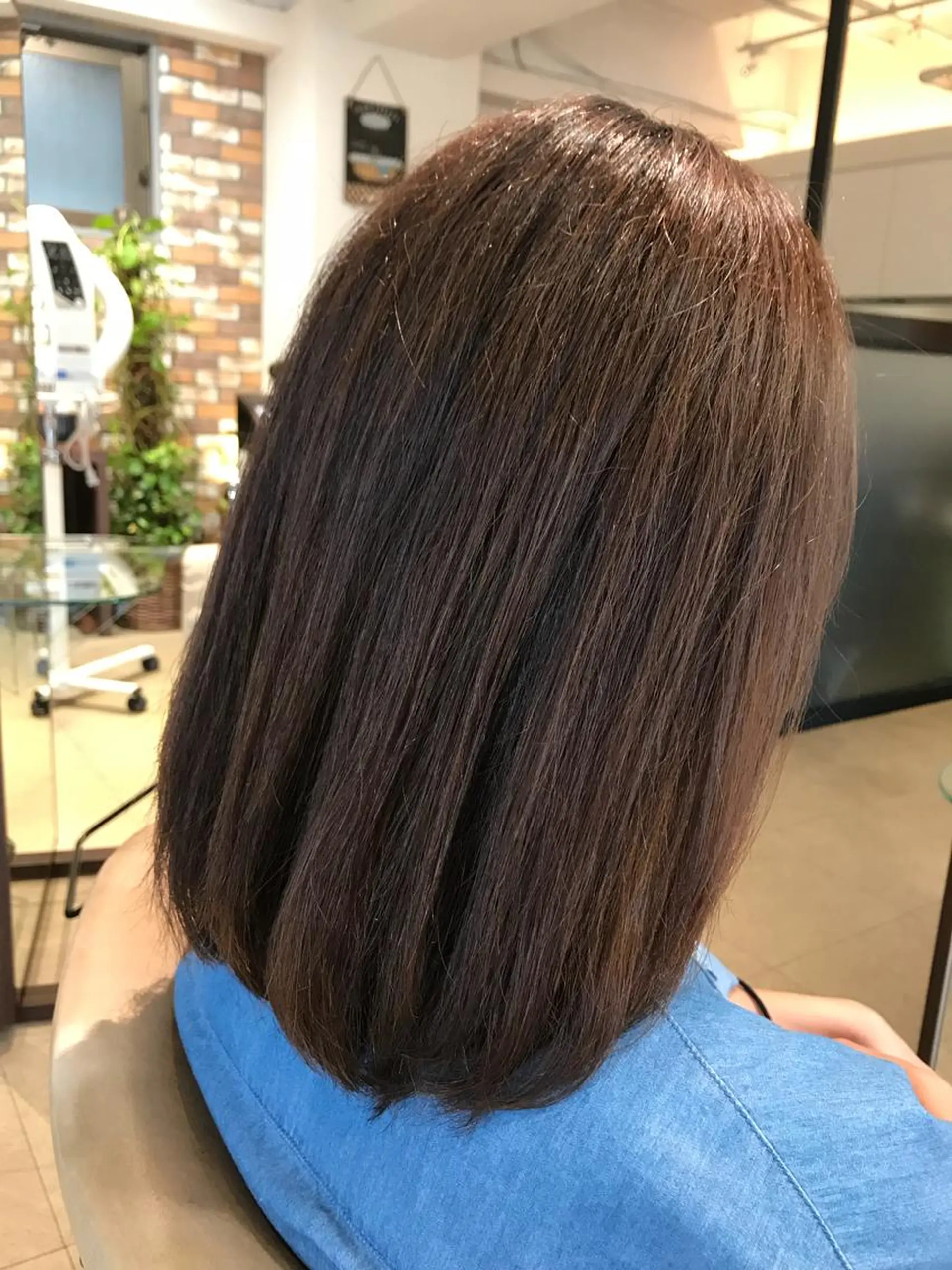 ミディアム トリートメント newi saLyu 片岡ふきのヘアスタイル