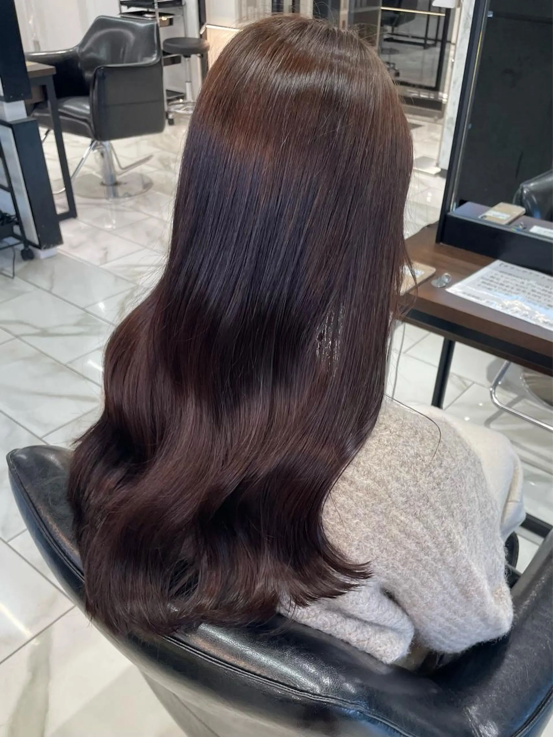 ロング カラー ブリーチ ラベンダーカラー ブリーチなしカラー レイヤーカット/ 艶カラー/亜澄のヘアスタイル