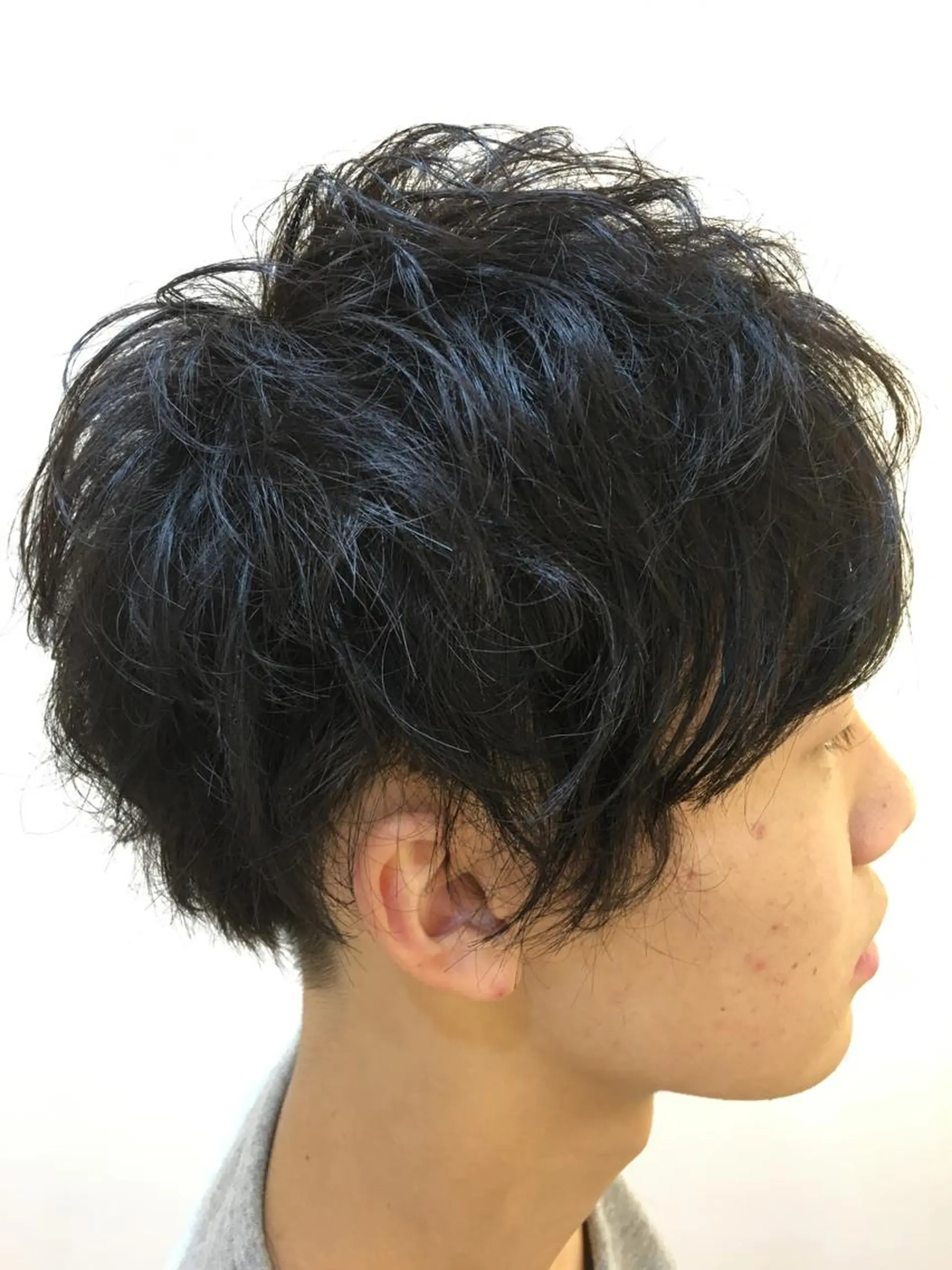 ショート パーマ メンズ くせ毛 メンズカット 三村洸斗のヘアスタイル