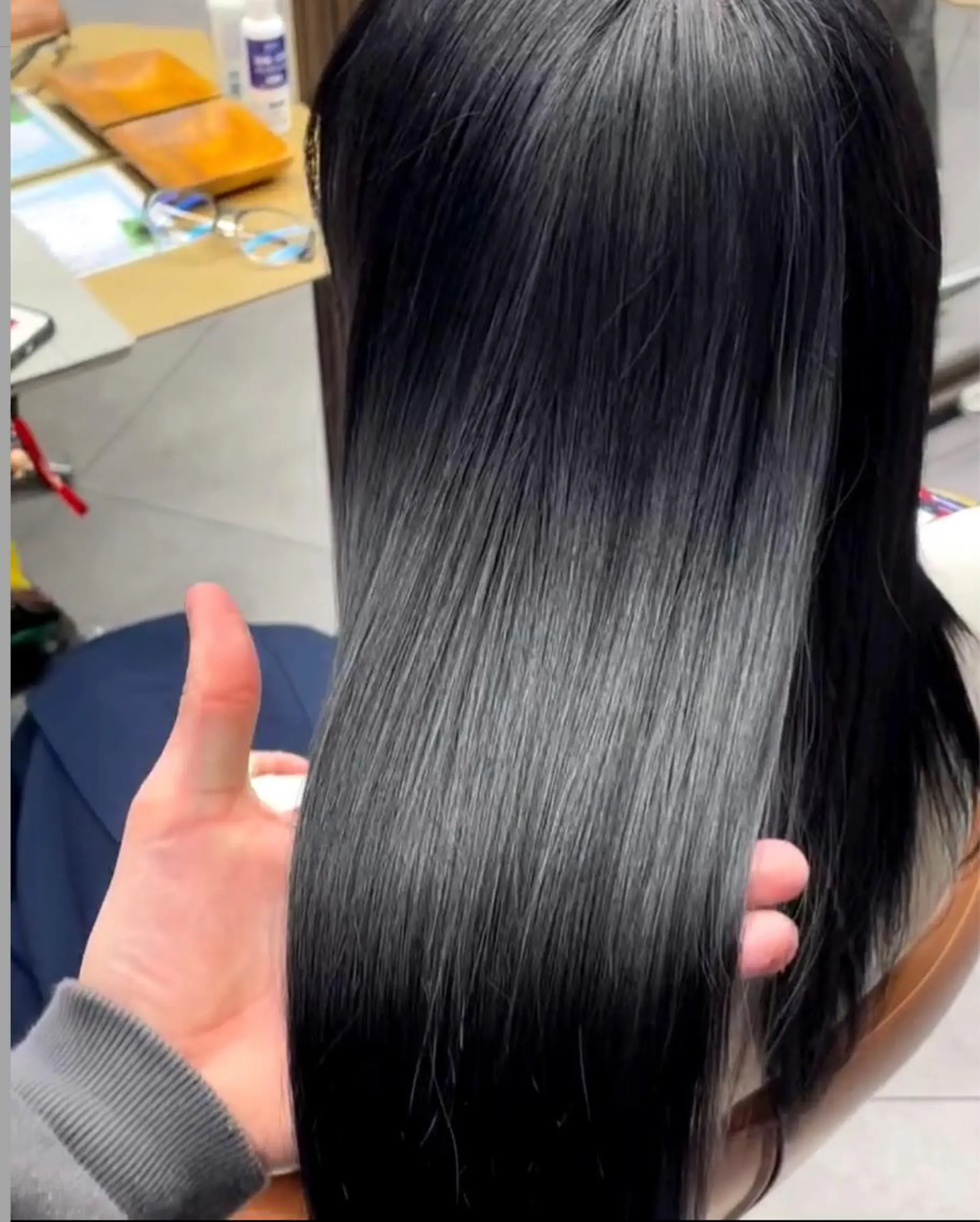 ロング カット 縮毛矯正 le. pidorgeのヘアスタイル