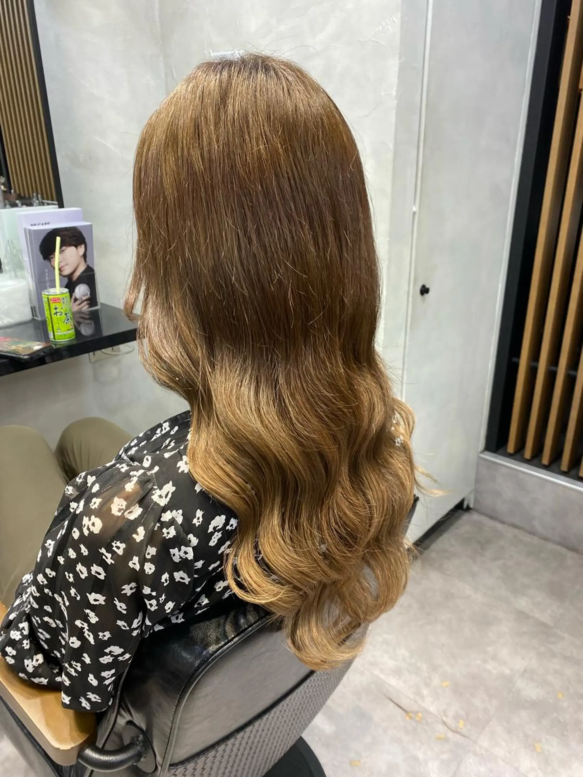 ロング カラー ヘアアレンジ シールエクステ アッシュ バレイヤージュ ベージュカラー ブリーチ カット エクステ ar+ ❤︎ maiのヘアスタイル