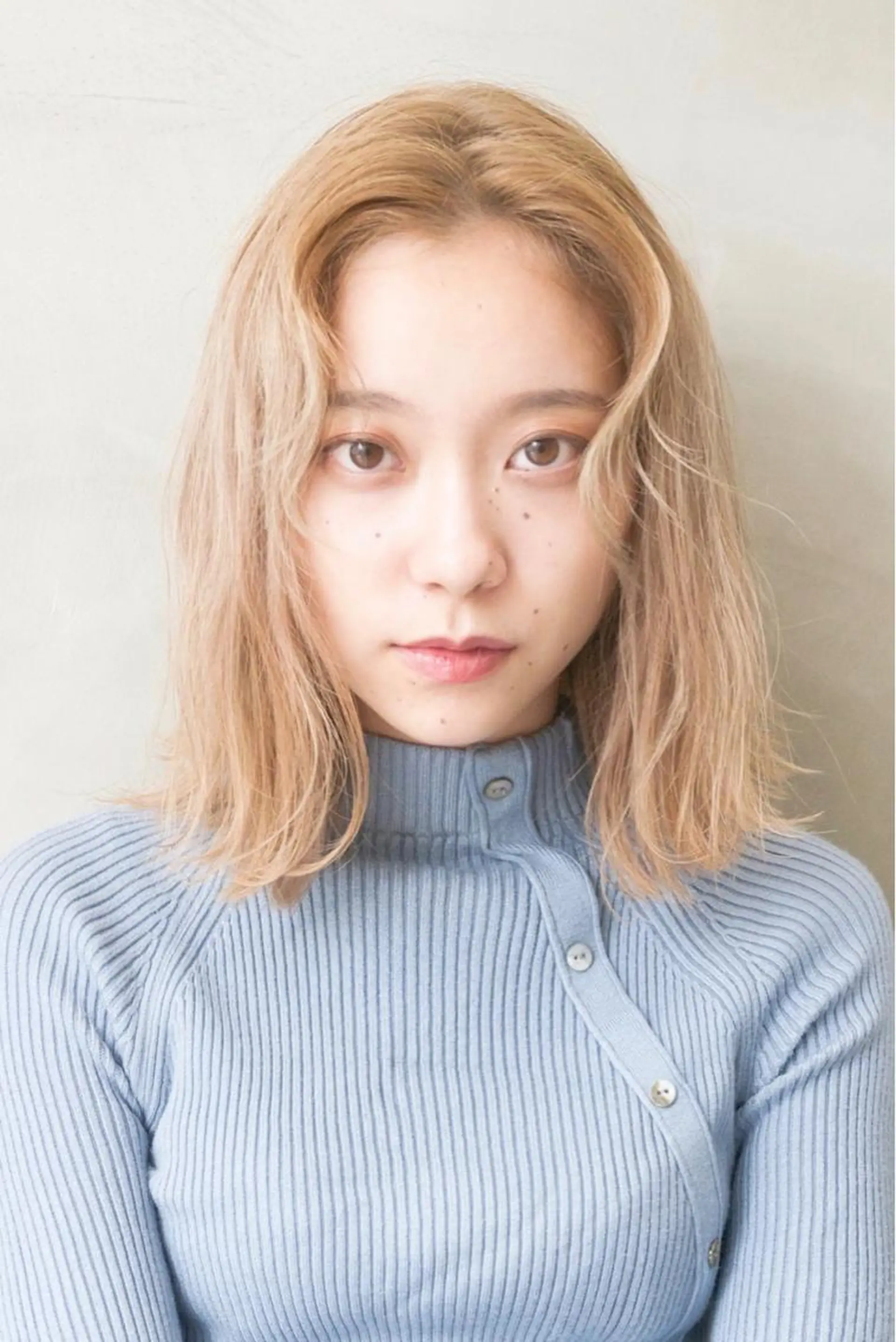 カラー ブリーチ SEED&beauty byFLAT所属・ヘッドスパ (女性限定)🍋モエのヘアスタイル