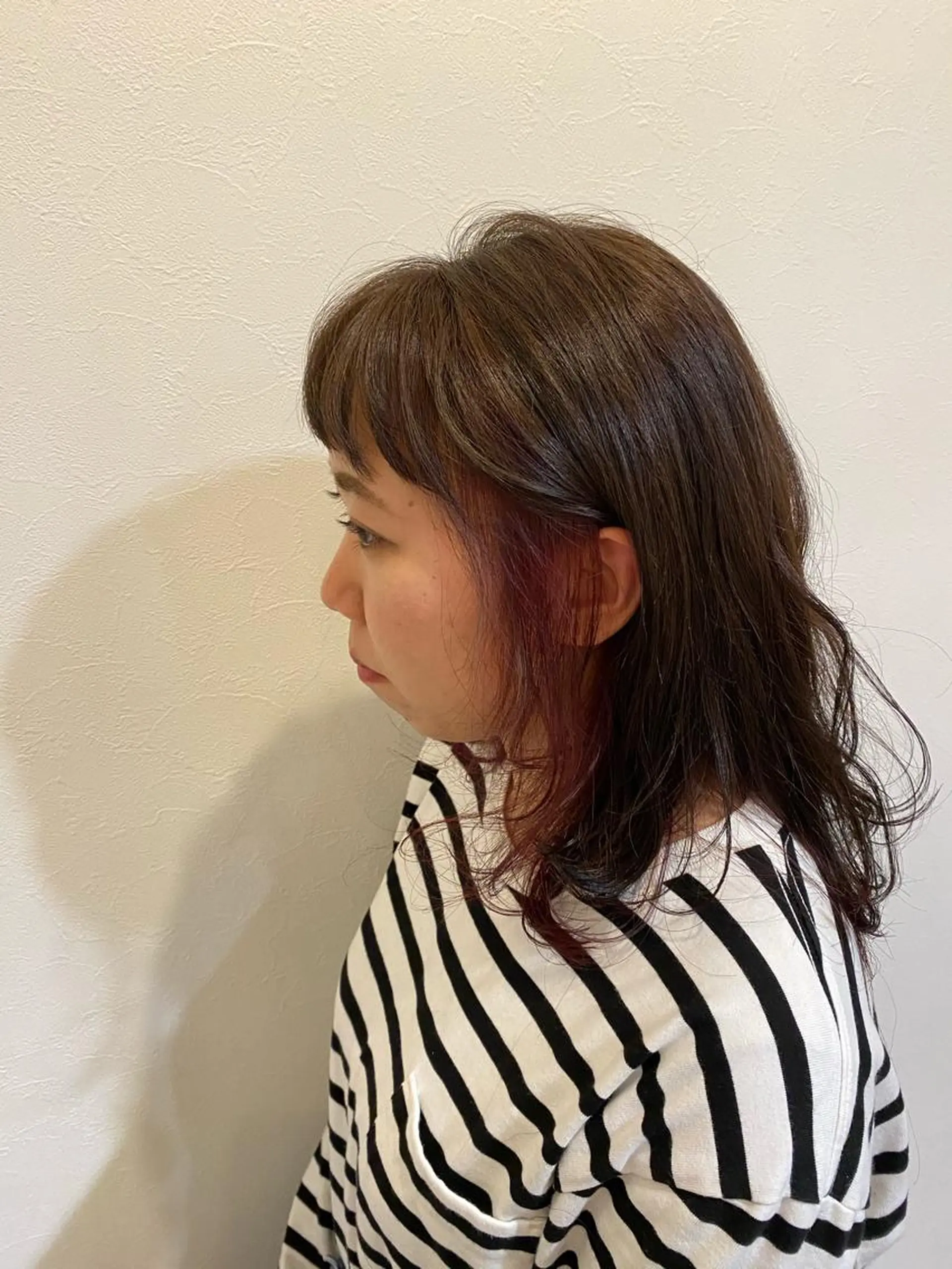 セミロング 伊藤 康乃のヘアスタイル