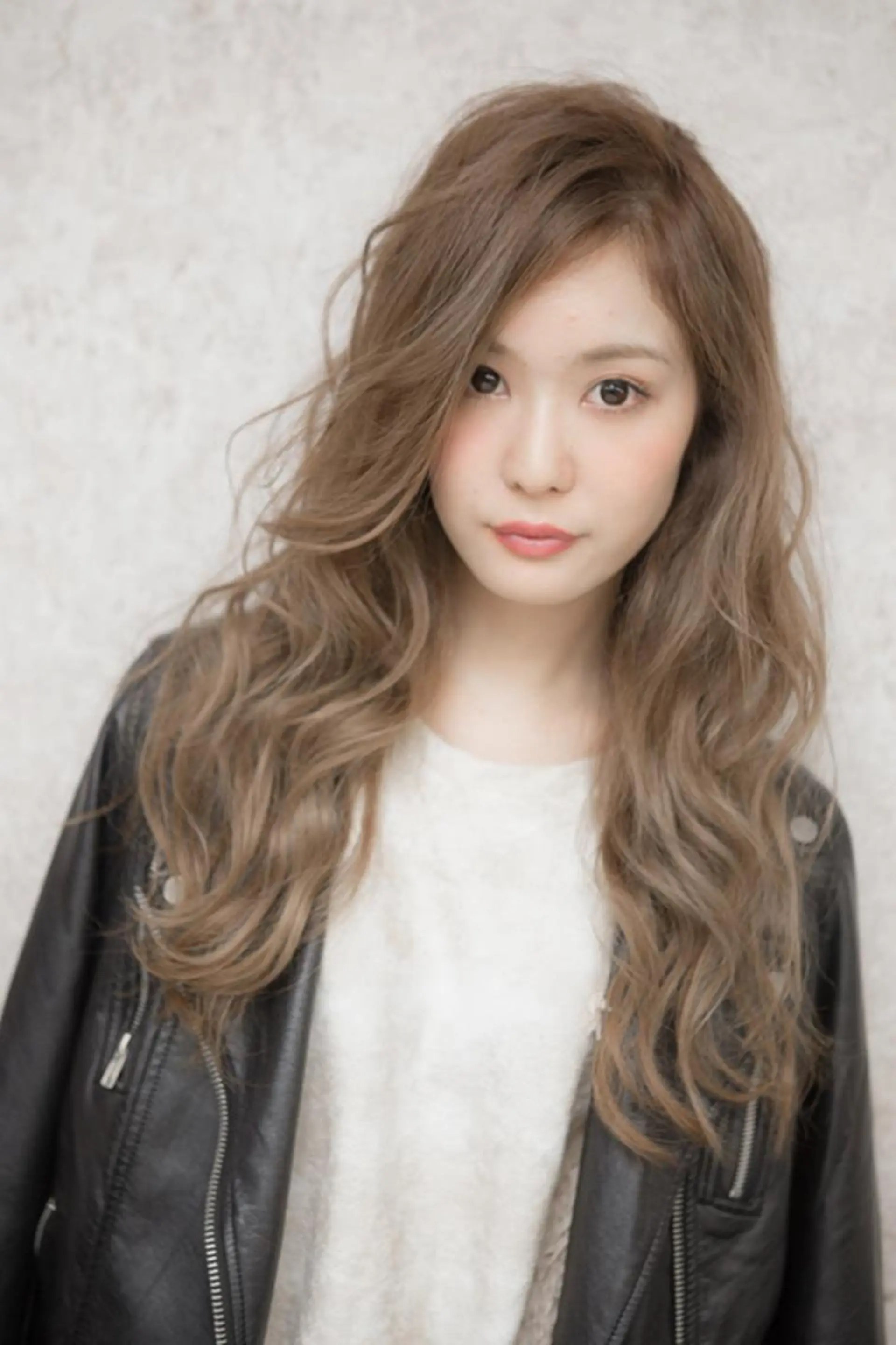 ロング カラー パーマ 透明感カラー 小顔カット ✨hair make flencia✂️✨のヘアスタイル