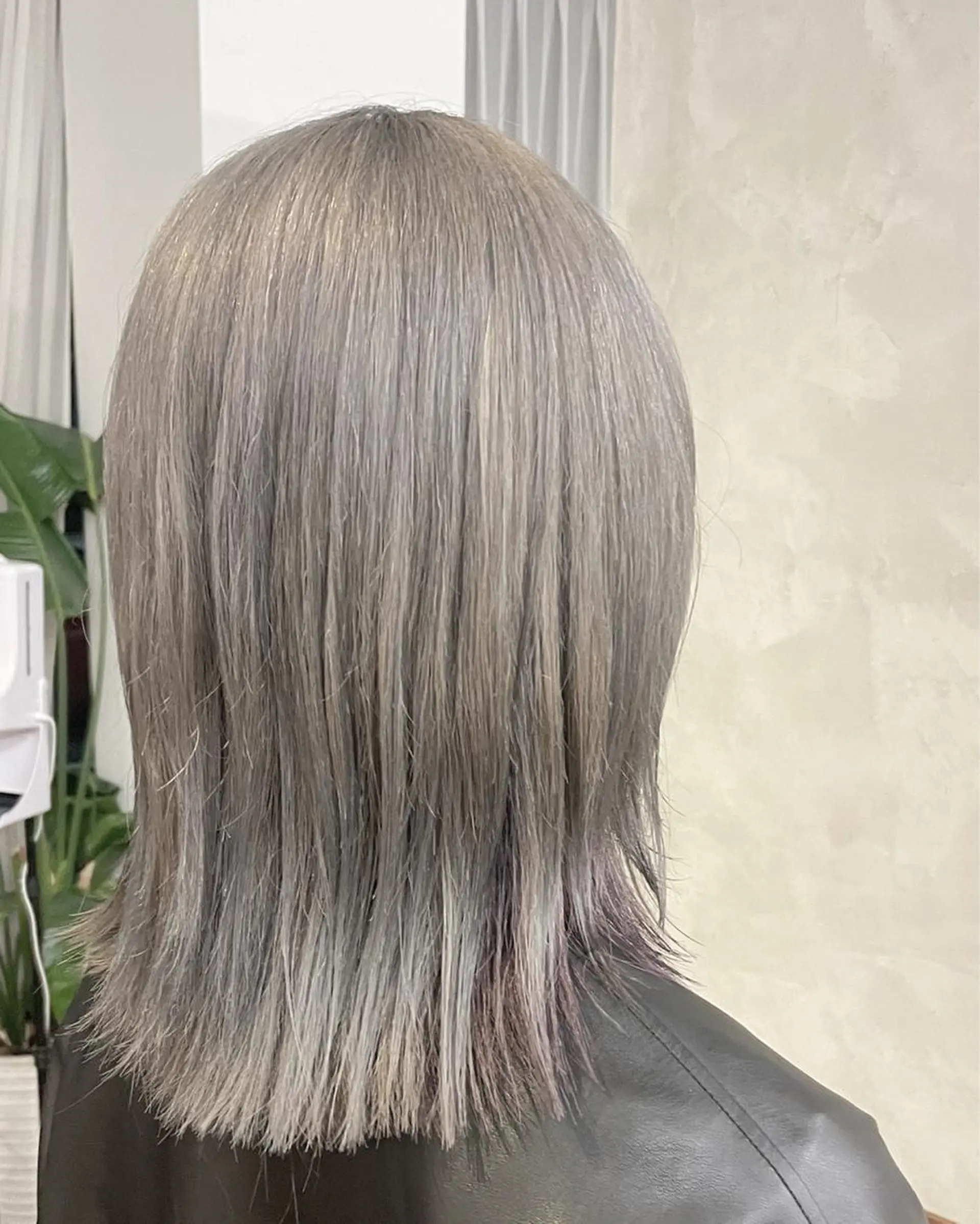 ミディアム カラー Saki サキのヘアスタイル