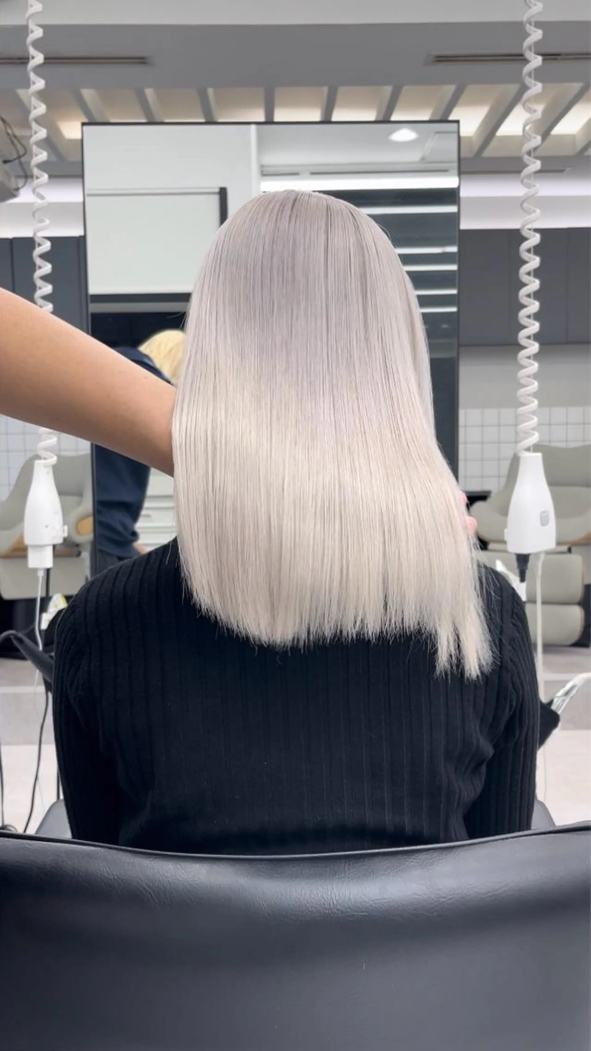 ミディアム カラー ヘアカラー トリートメント 高島大登/顔周り /ミルクティーのヘアスタイル
