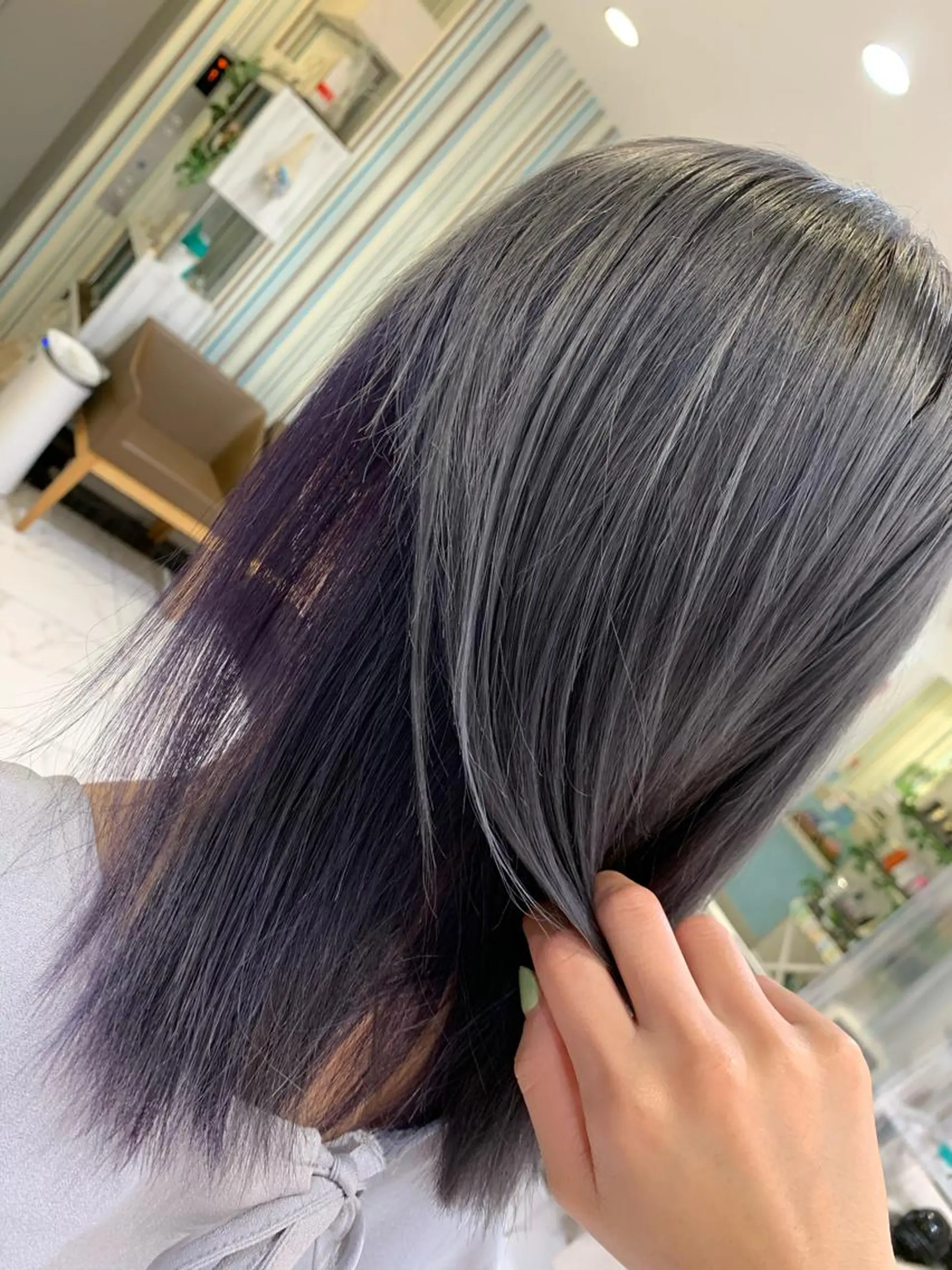 カラー ブリーチ インナーカラー ブリーチなしカラー 篠塚 菜々子のヘアスタイル