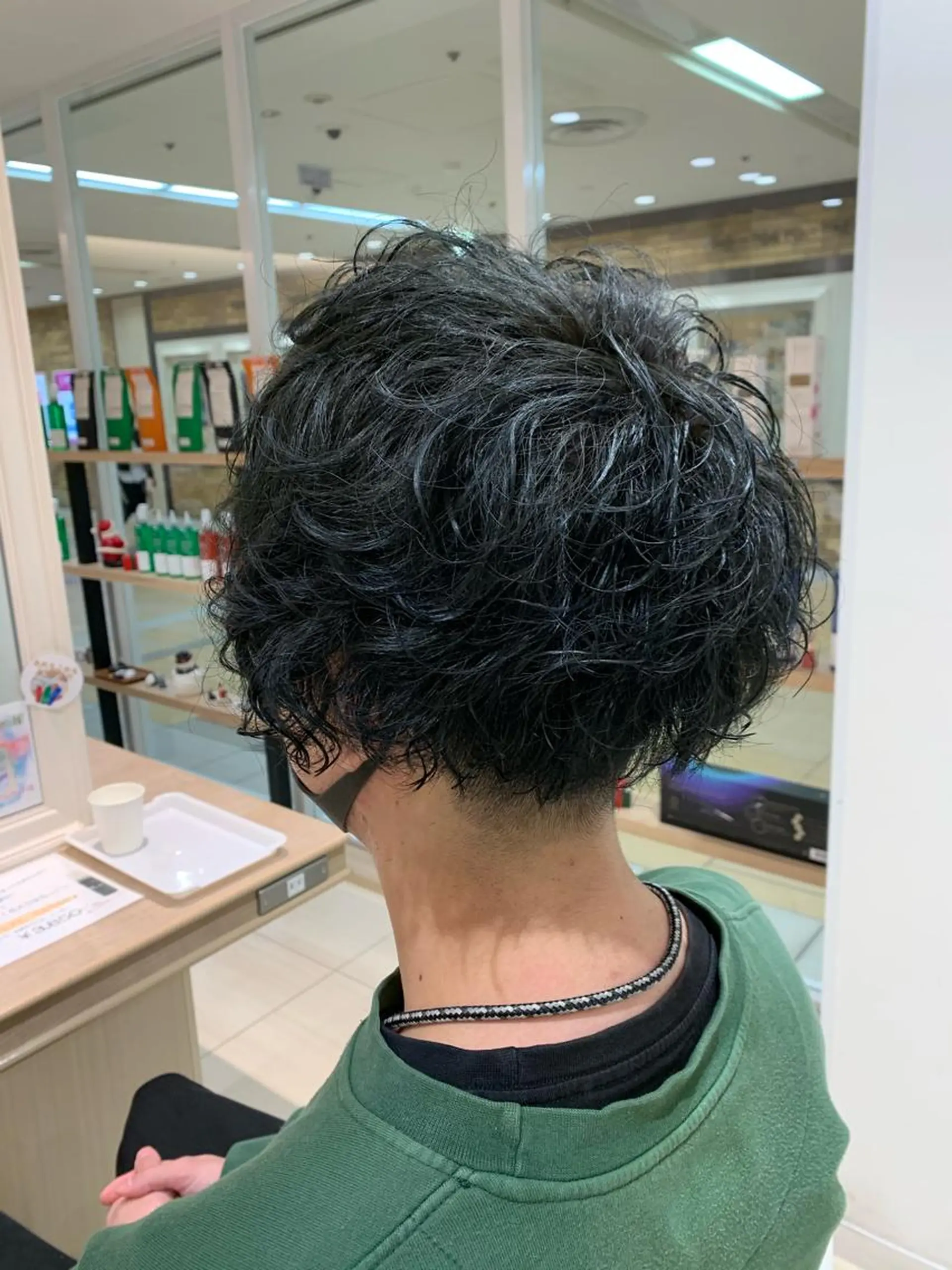 パーマ メンズ HALE 金杉悠作のヘアスタイル