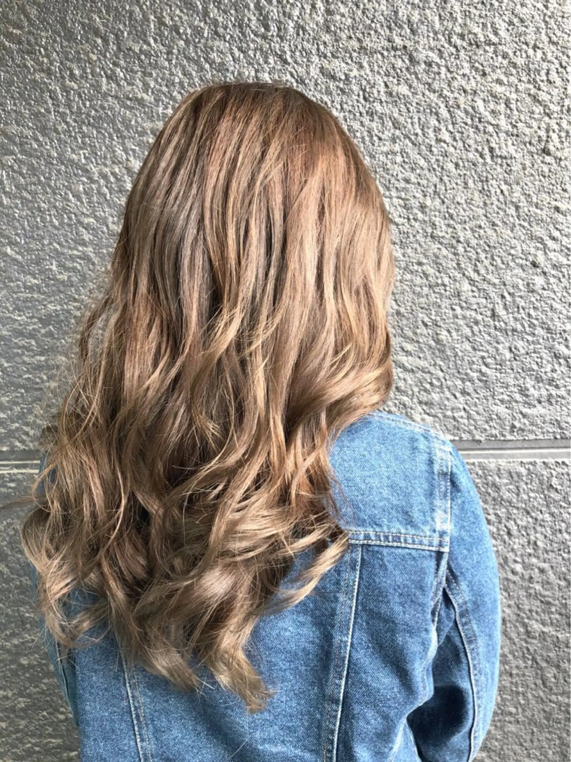 セミロング カラー ベージュカラー イルミナカラー カット パーマ modern made モダンメイド所属・イメチェン☆丁寧接客 田中 優貴のヘアスタイル