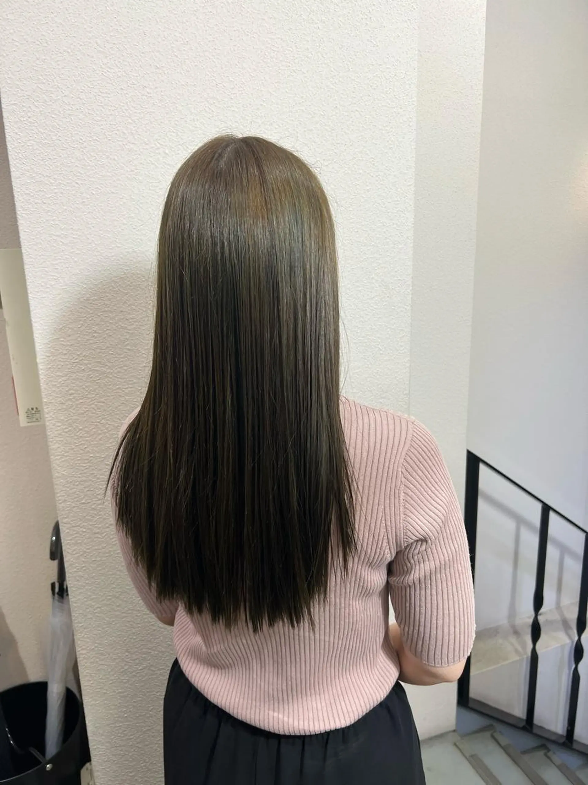 ロング カラー ブラウンカラー オリーブブラウン ヘアカラー ハイトーン／パーマ 特化平田のヘアスタイル