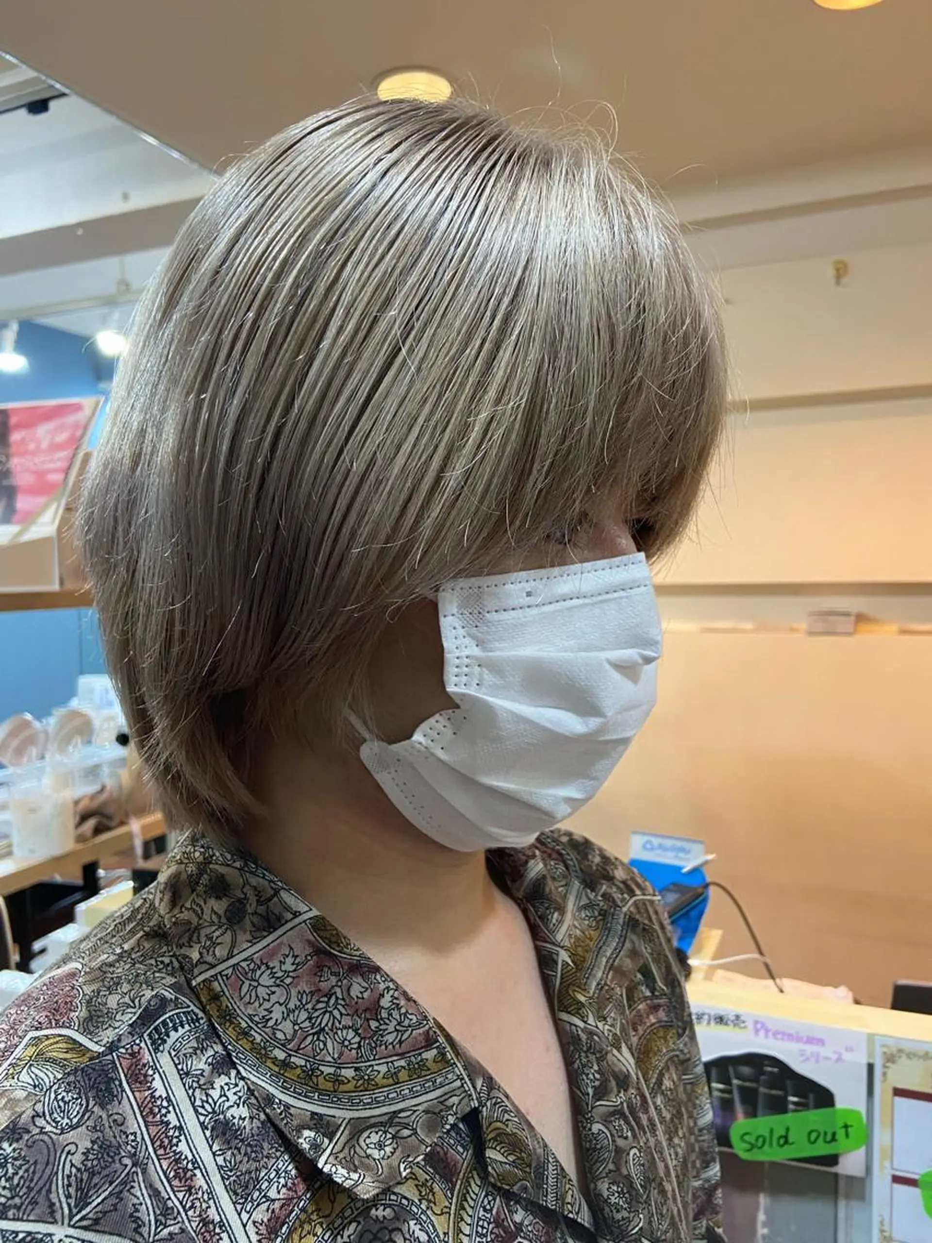 カラー メンズ ベージュカラー ホワイトベージュ 伏見稲荷/髪質改善/ ブリーチ/西川奈穂のヘアスタイル