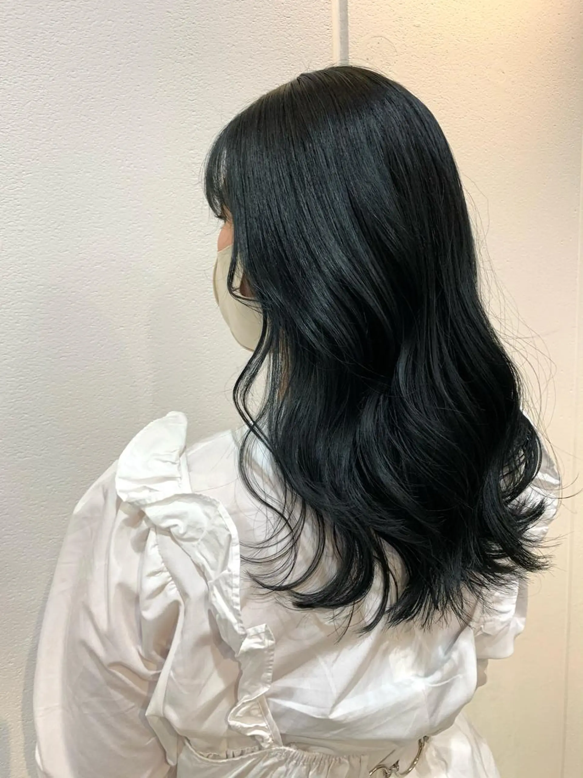 ロング カラー 黒髪 ブルーカラー ブルーブラック 韓国風ヘア カット 中津エリアNO.1 髪質改善✨透ける暗髪のヘアスタイル