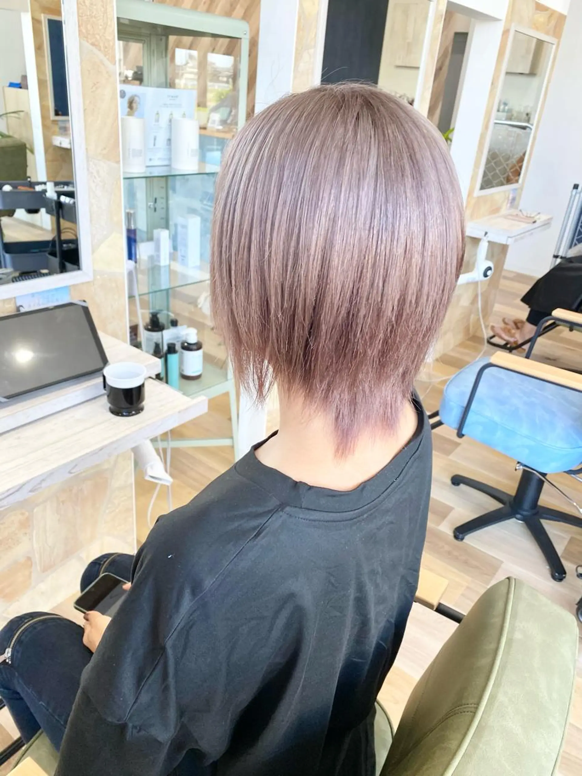 ショート LAFRE (ラフリ)所属・ケアブリーチ 黒瀬有汰のヘアスタイル