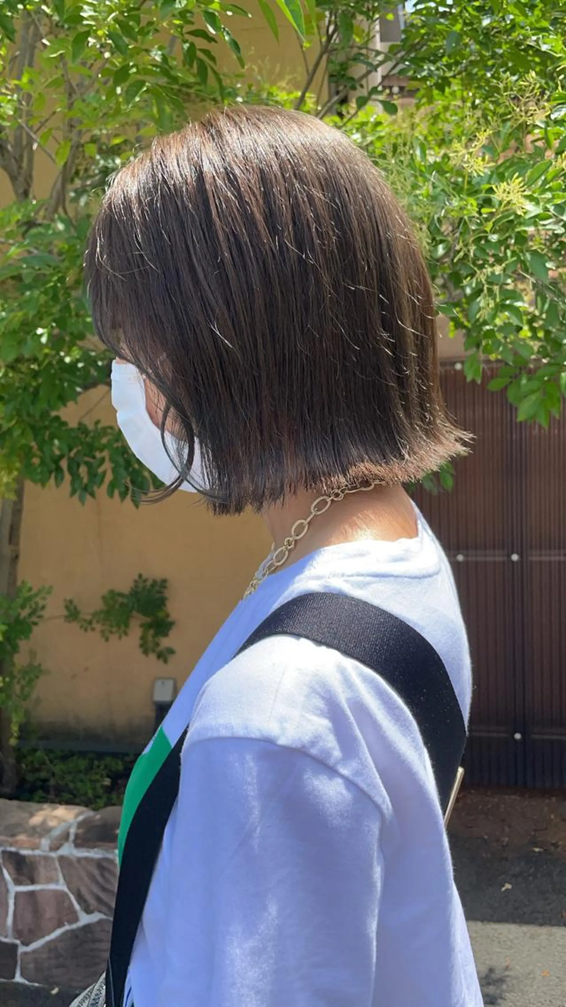 ミディアム カラー 外ハネヘア ヘアカラー トリートメント 川元 汐音のヘアスタイル