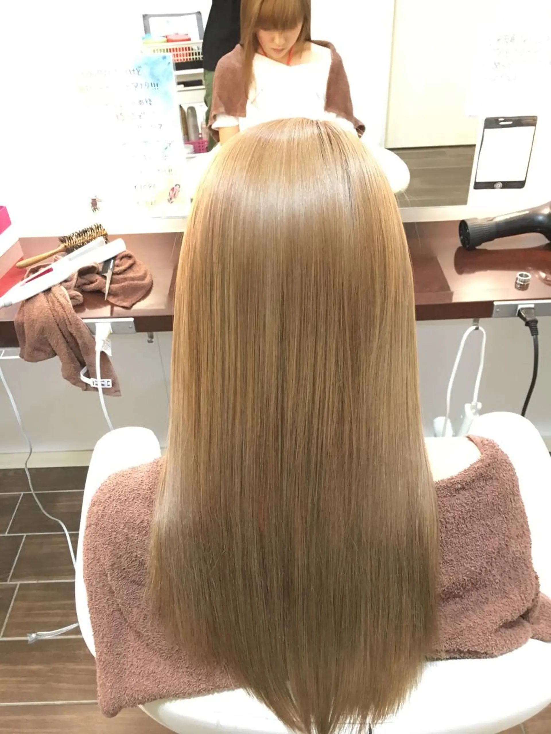 ロング カラー ブリーチ ノアヘアデザイン町田店所属・ショートヘア特化 mayaのヘアスタイル