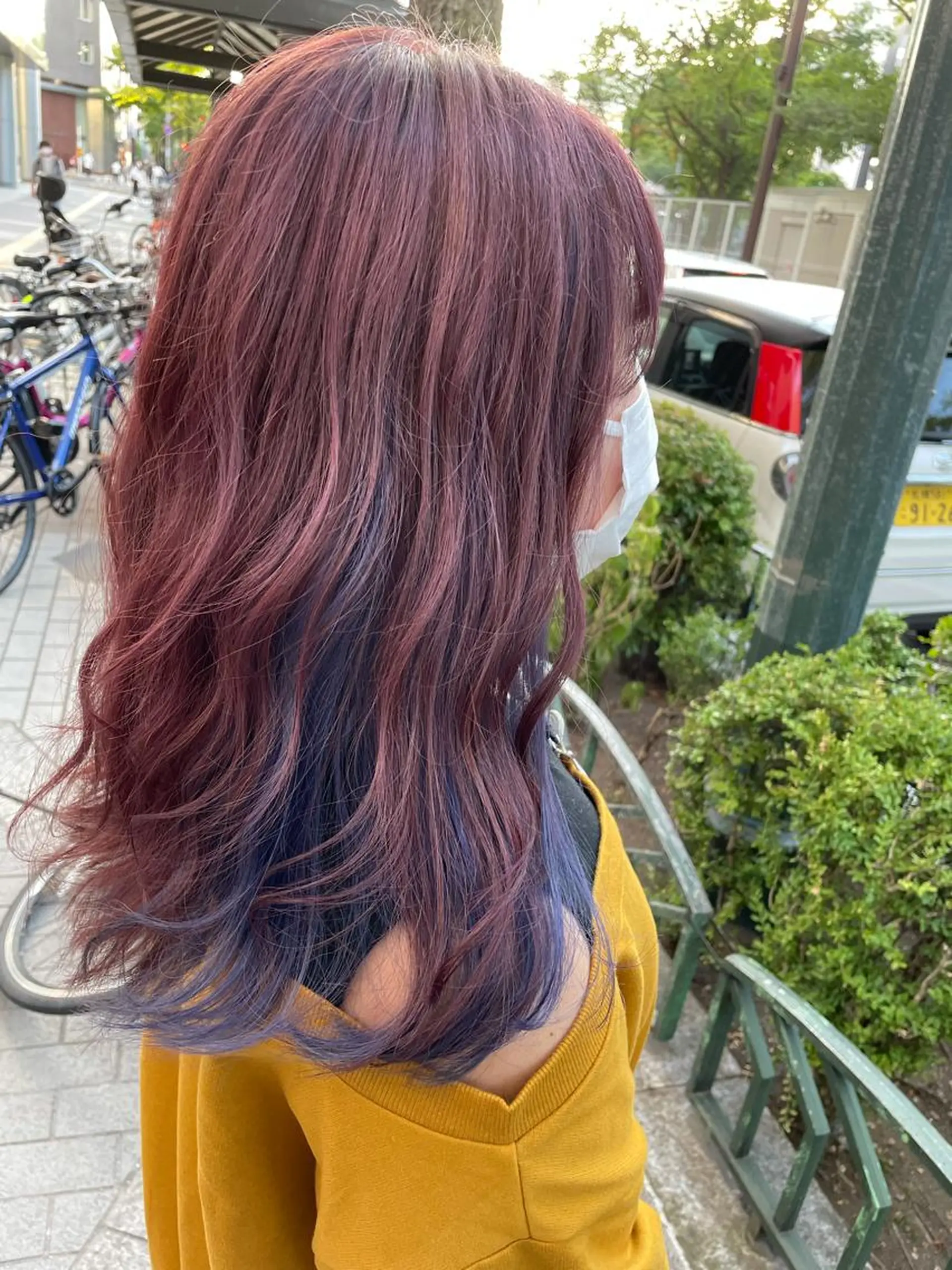 セミロング カラー ブルーカラー イヤリングカラー カット ヘアカラー トリートメント 髪質改善美容室Lust所属・美容室Lust💚 嶋崎　鷹のヘアスタイル