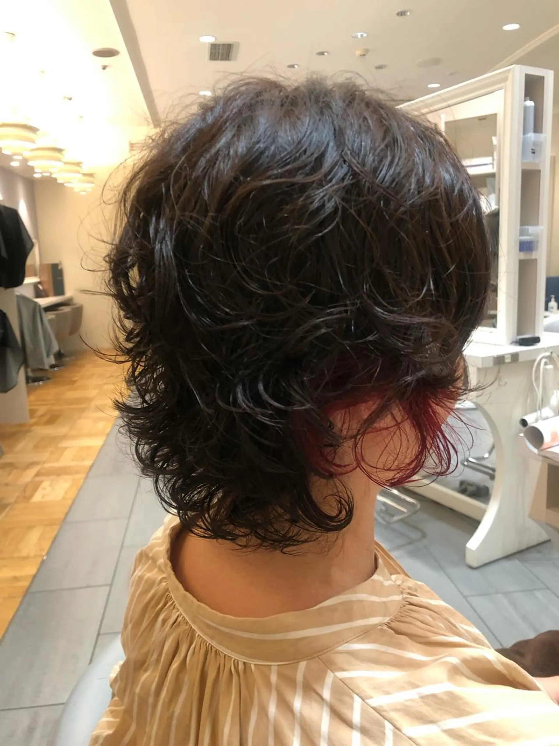 ショート パーマ ウルフカット Ｈａｉｒ’ｓ Ｇａｌｌeｒｙ所属・✨堺東駅近✨阪上 沙織のヘアスタイル