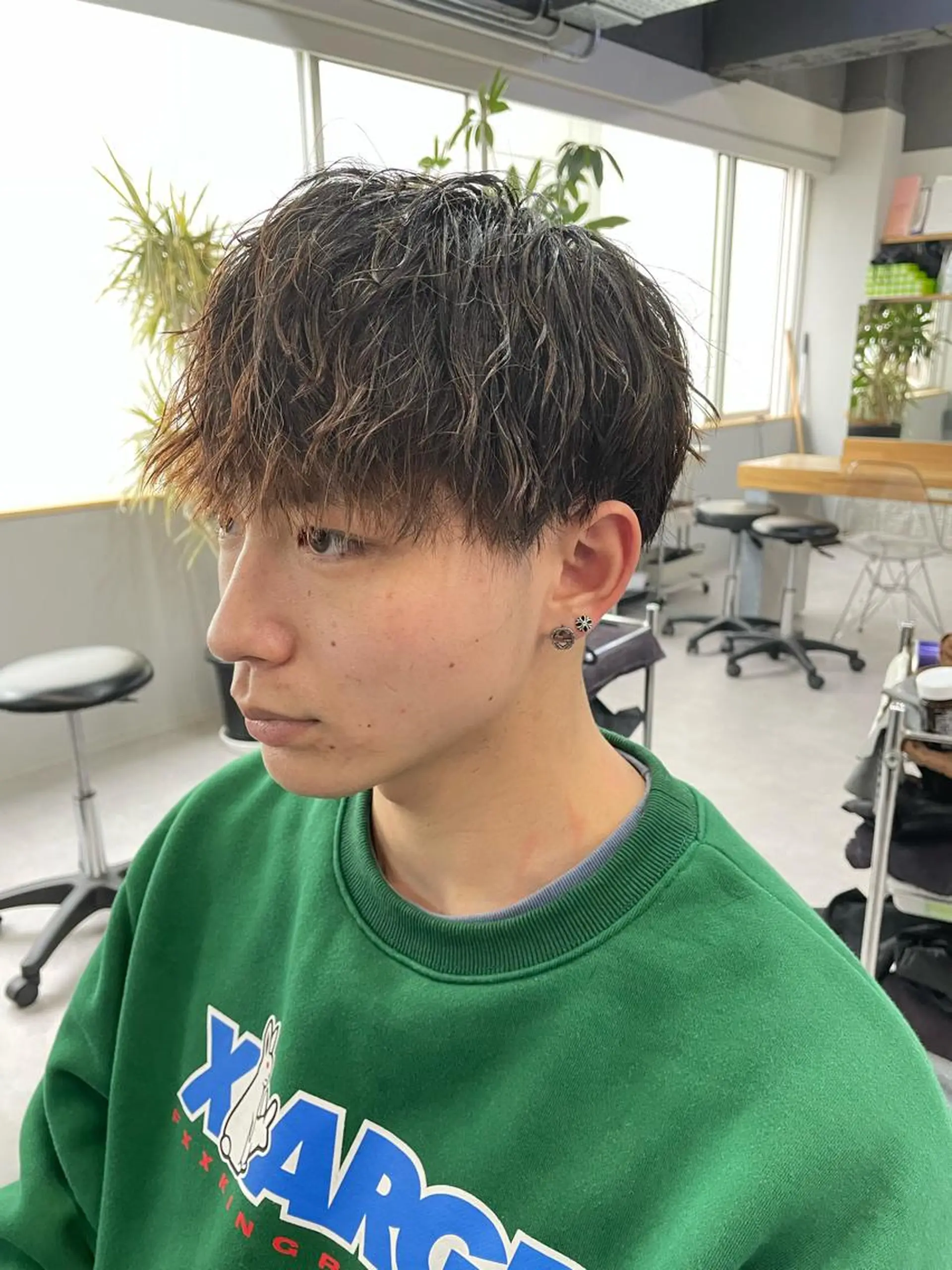 パーマ メンズ カット パーマ 西村あきや トレンド韓国ヘアのヘアスタイル