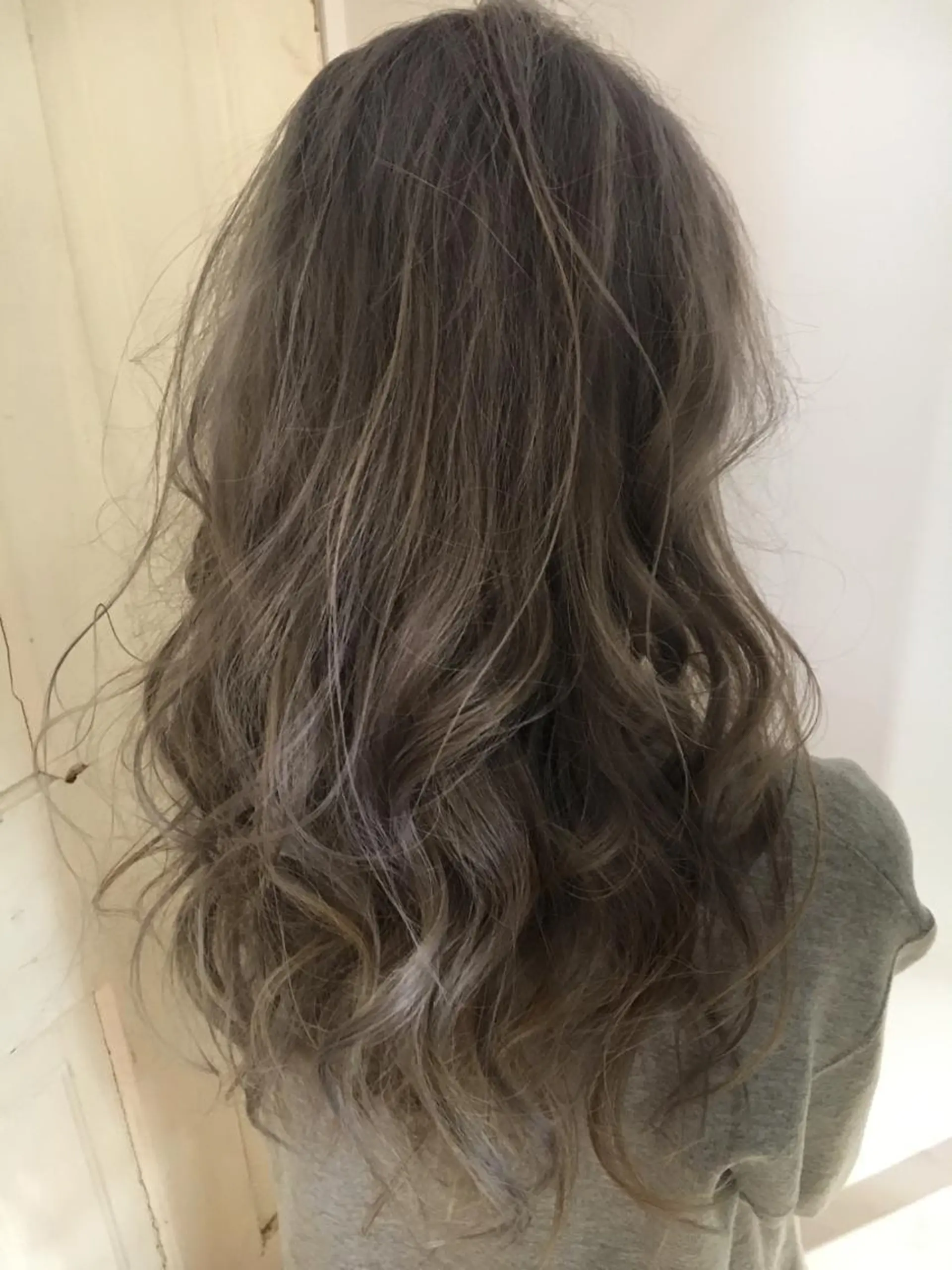 ロング カラー パーマ ヘアアレンジ メンズ キッズ カット ヘアカラー トリートメント カラーワールドカンナヘアーメゾン所属・北出 沙也加のマツエク・マツパデザイン