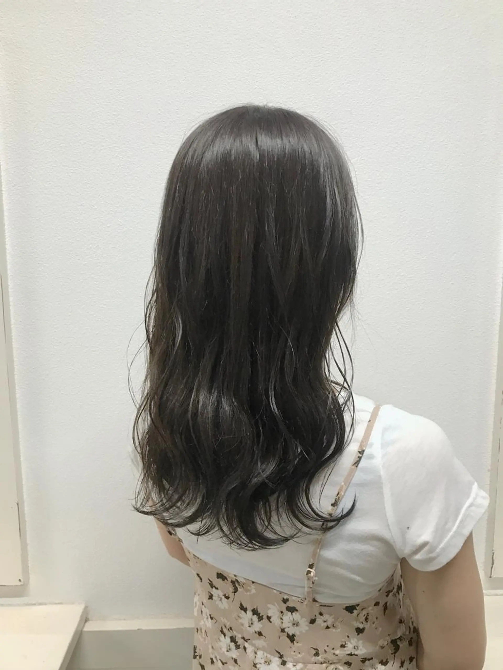 セミロング カラー ヘアアレンジ ダークグレー ダークグレージュ グレージュ カット ヘアカラー トリートメント GiseL天神カラー 髪質改善/ブリーチのヘアスタイル