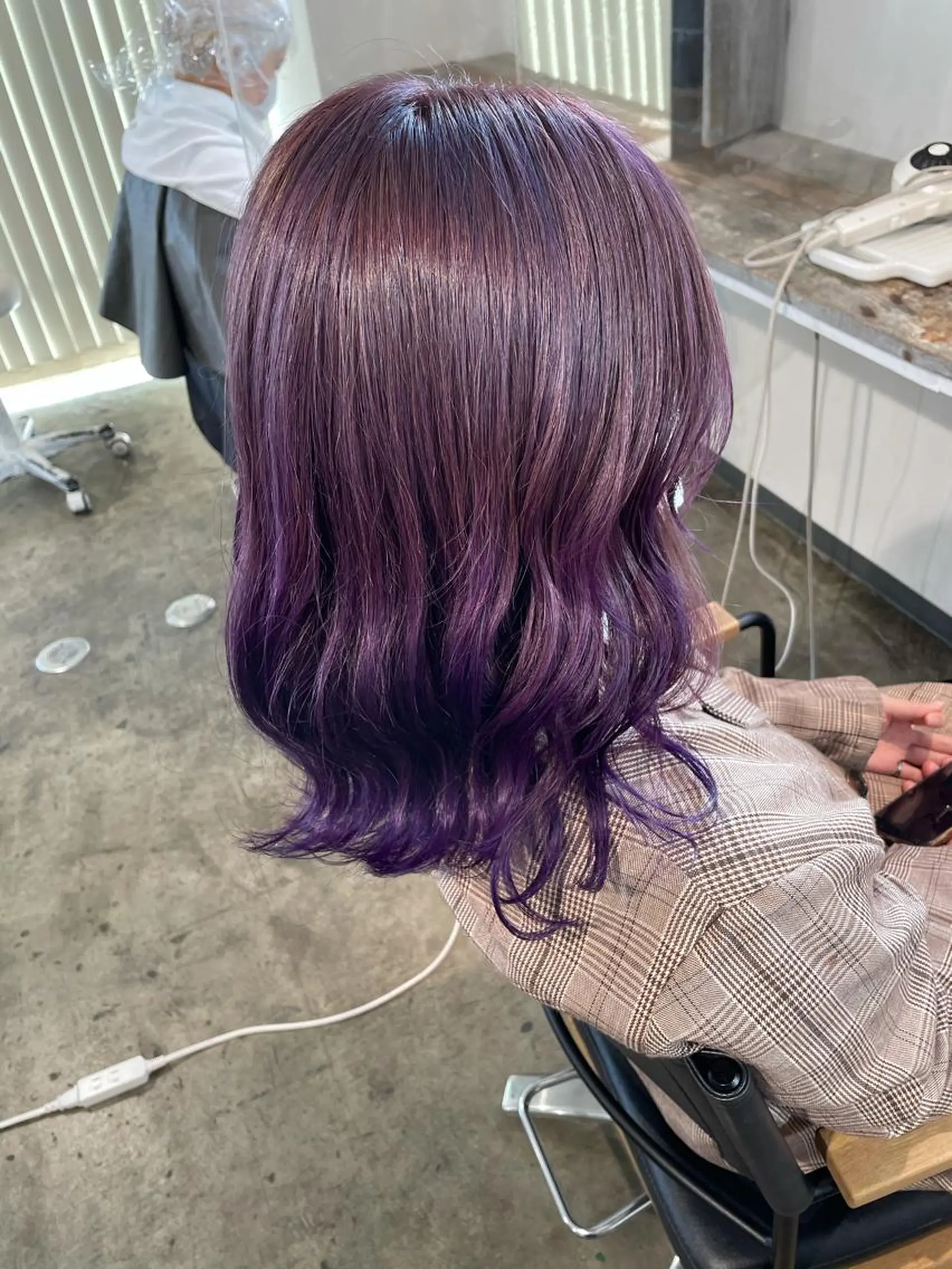 ミディアム カラー ハイトーンカラー パープルカラー ヘアカラー トリートメント ハイトーン/レイヤー /ケアブリーチ石川治のヘアスタイル