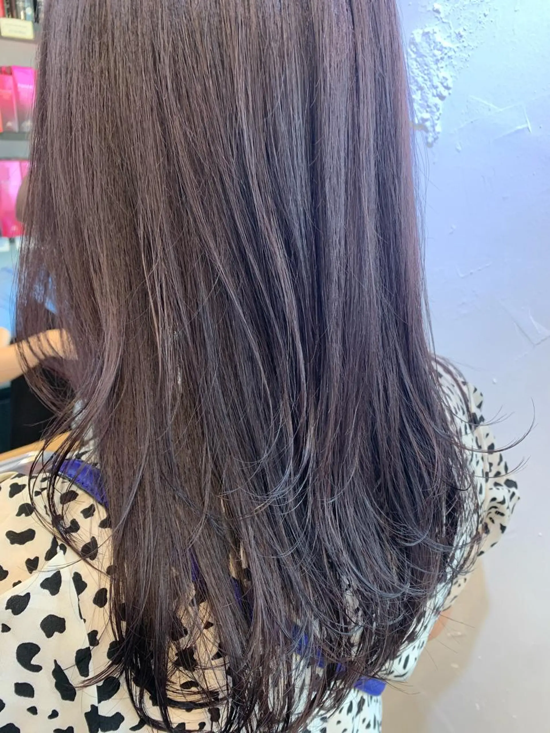 ロング カラー バイオレットカラー ロング ヘアカラー 藤間 帆乃夏（とうまほのかのヘアスタイル