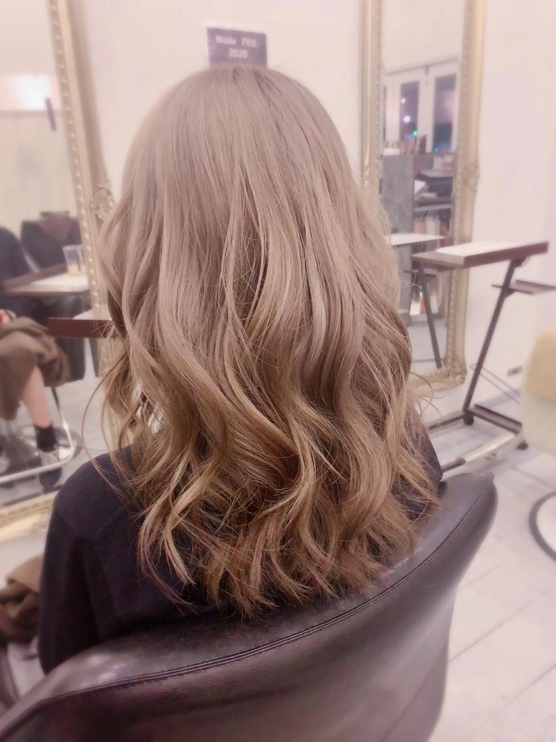ロング カラー カット ヘアカラー トリートメント 🍀Moda by Grande🍀のヘアスタイル