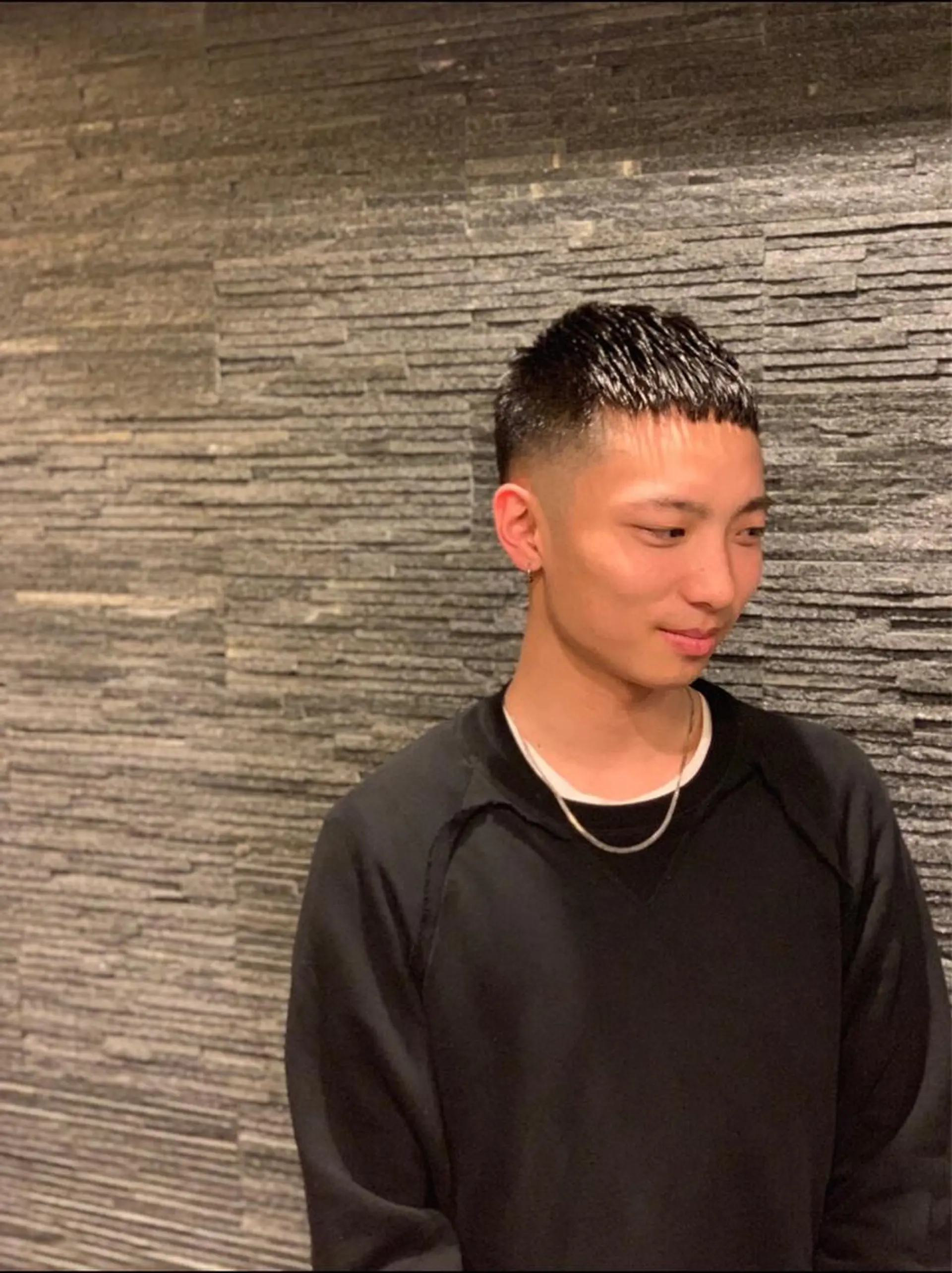 ショート カラー パーマ メンズ フェードカット 長内 健太のヘアスタイル