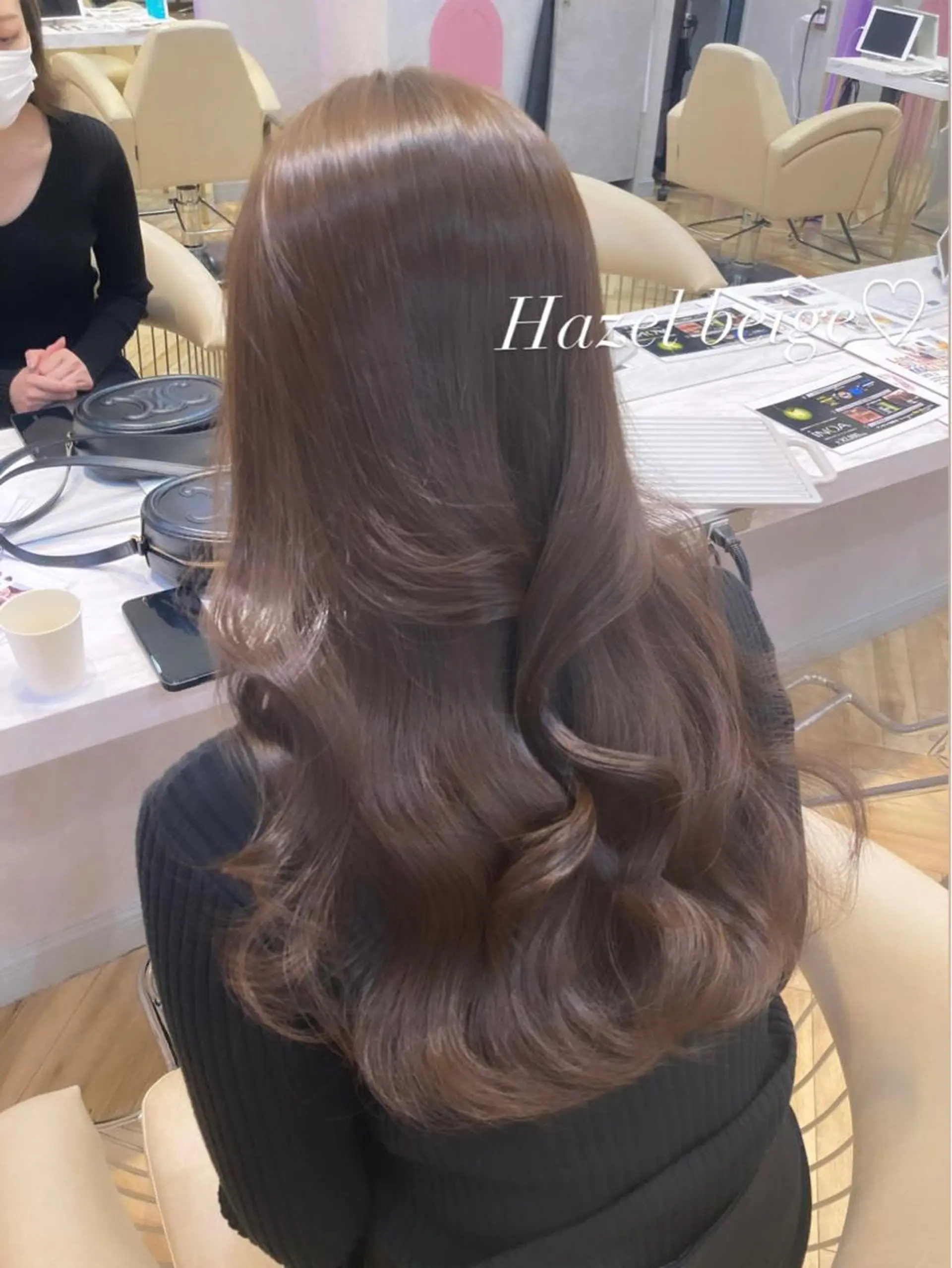 セミロング カラー ベージュカラー ヘーゼル 韓国風ヘア カット ヘアカラー 🩷韓国ヘア/レイヤ ー🩷Maikaのヘアスタイル